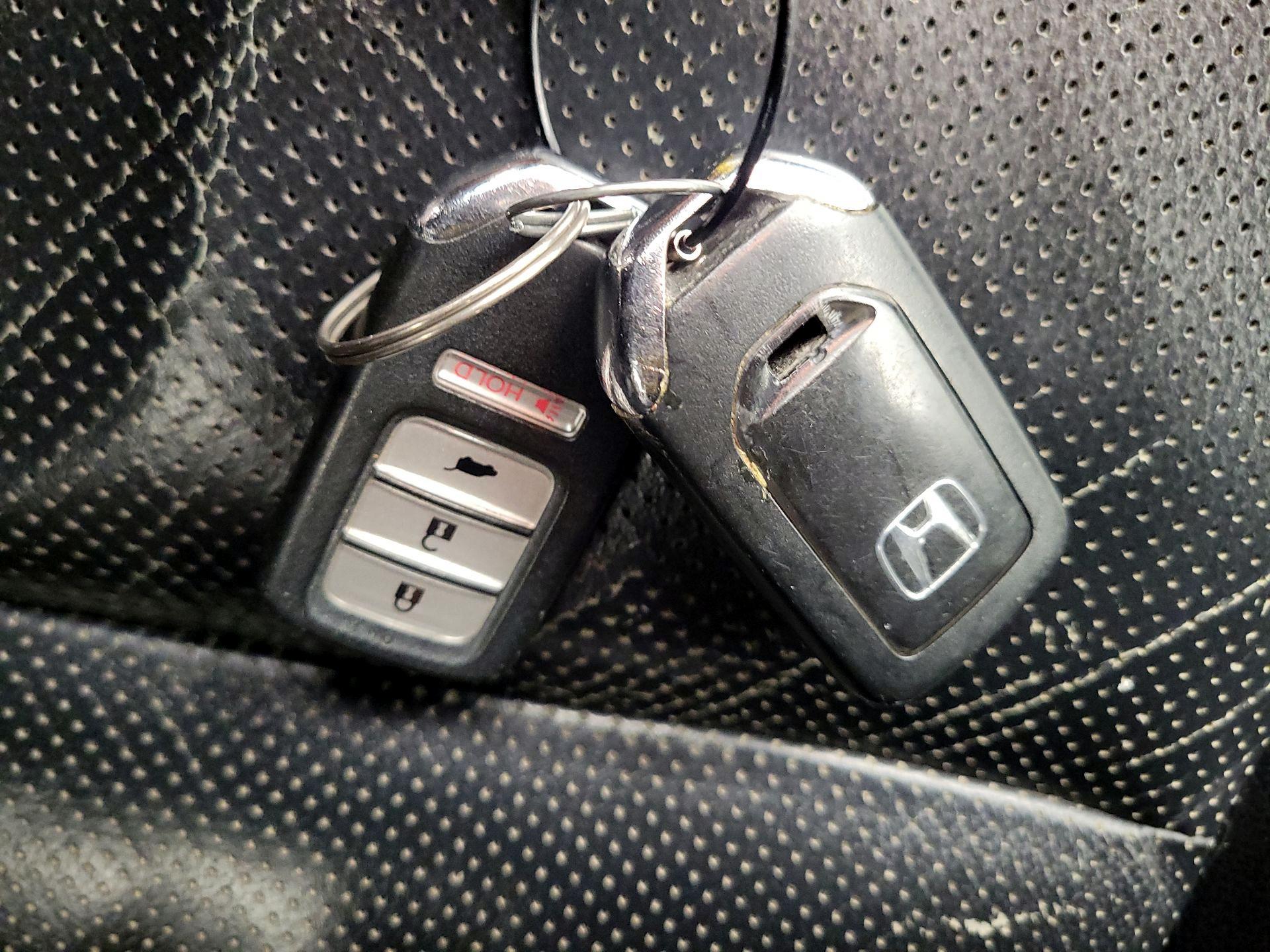 Thumbnail: 2015 Honda CR-V - 19