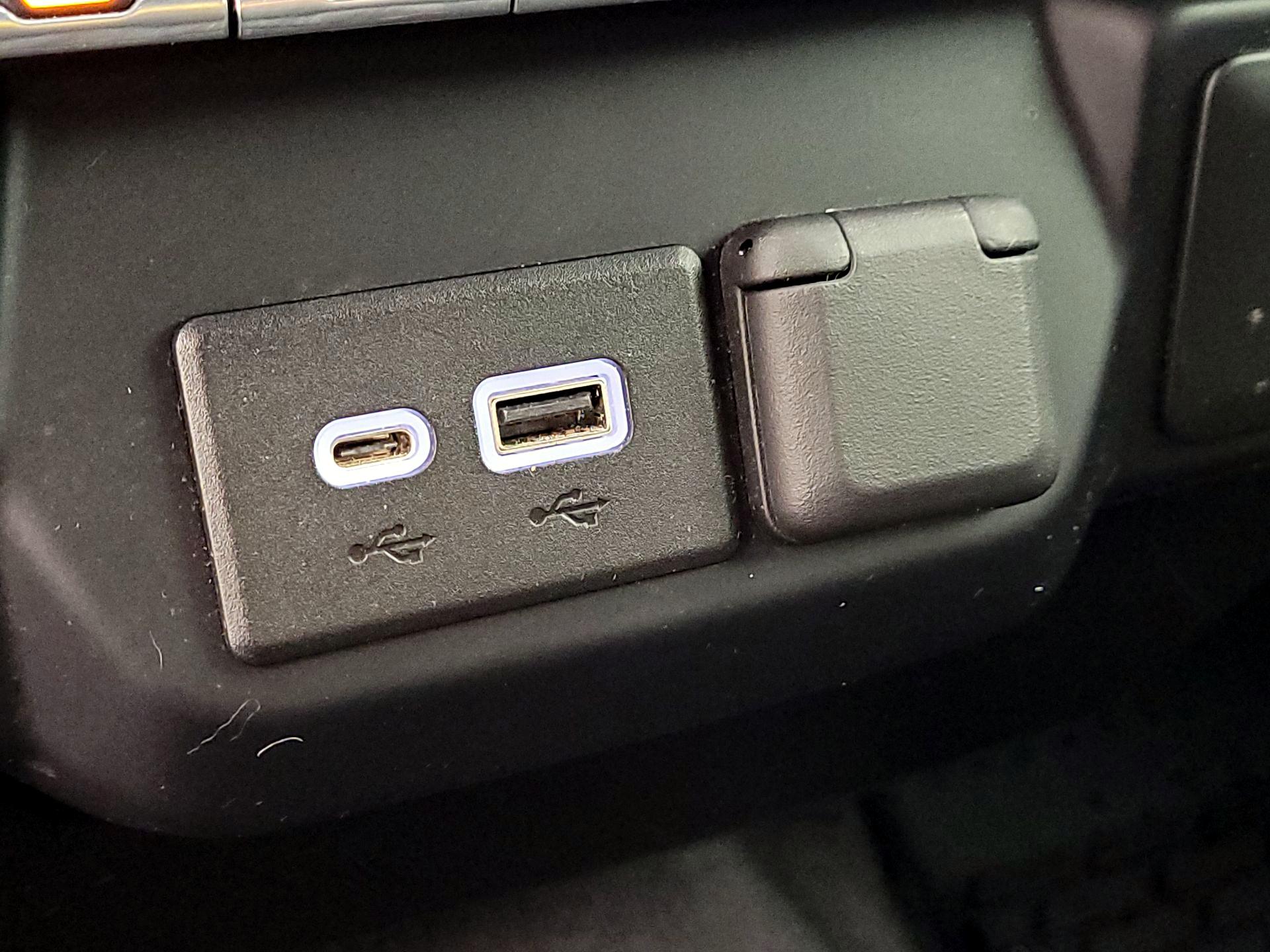 Thumbnail: 2020 Chevrolet Silverado 1500 - 18