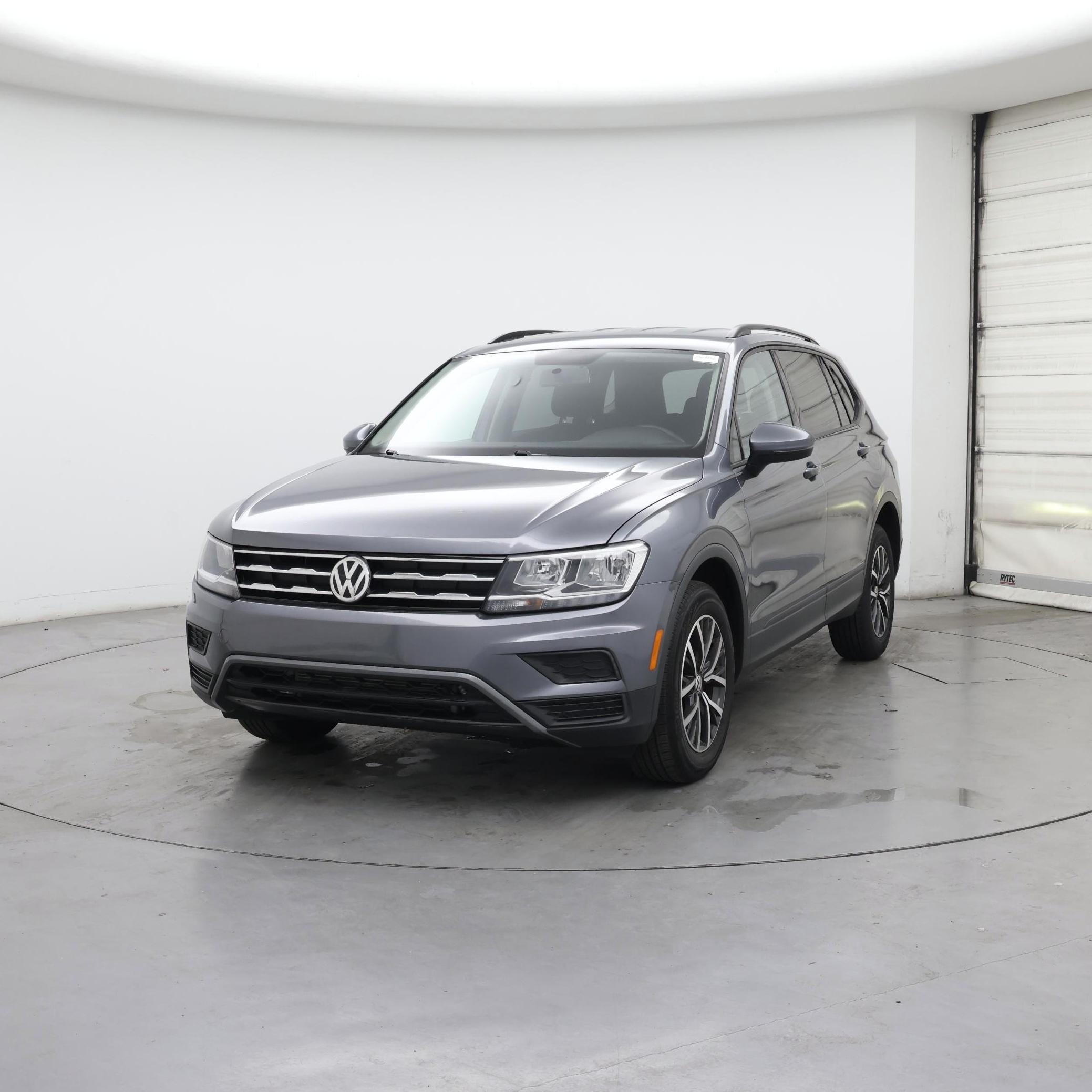 Thumbnail: 2021 Volkswagen Tiguan - 4