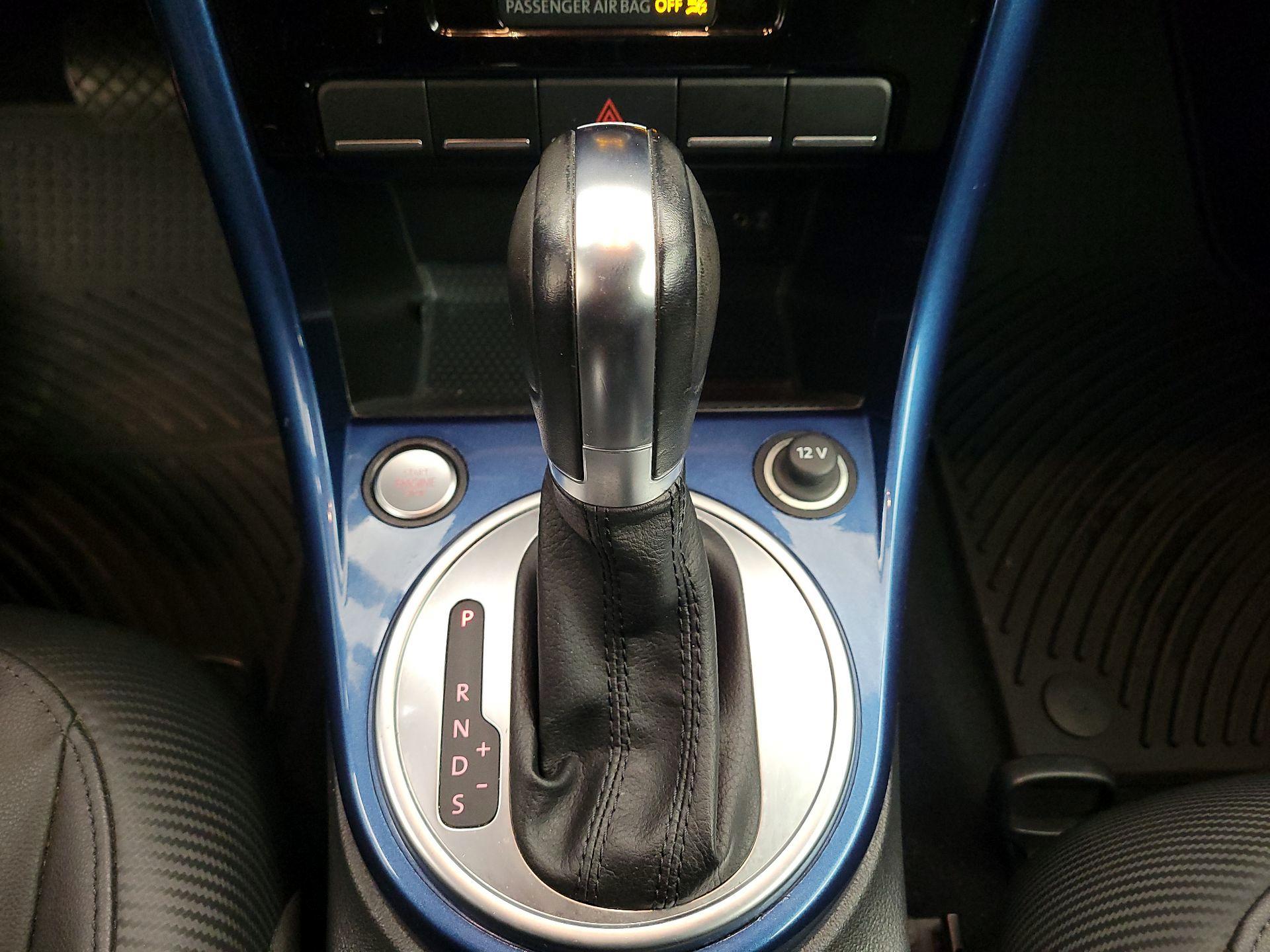 Thumbnail: 2018 Volkswagen Beetle - 15