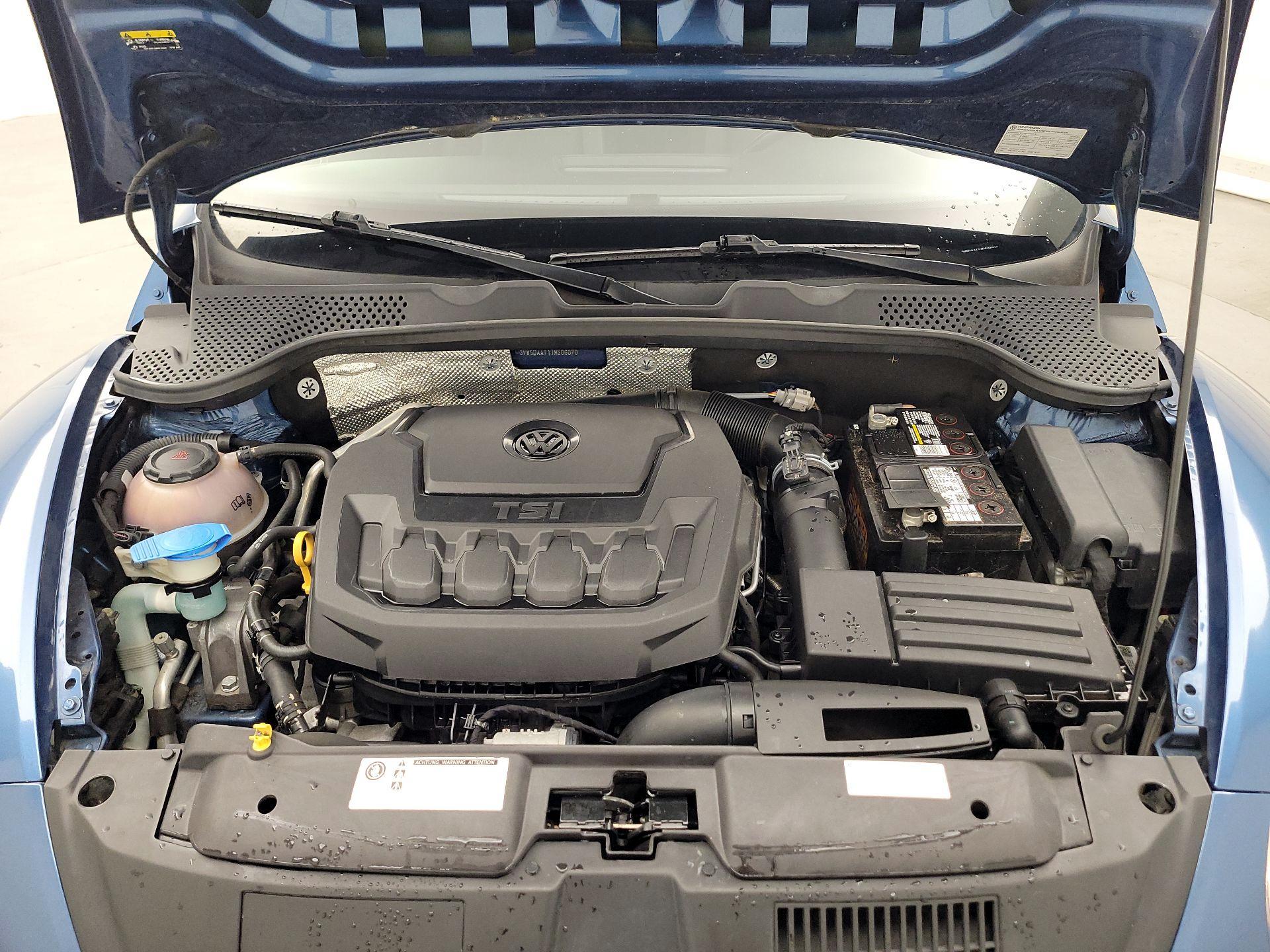 Thumbnail: 2018 Volkswagen Beetle - 17