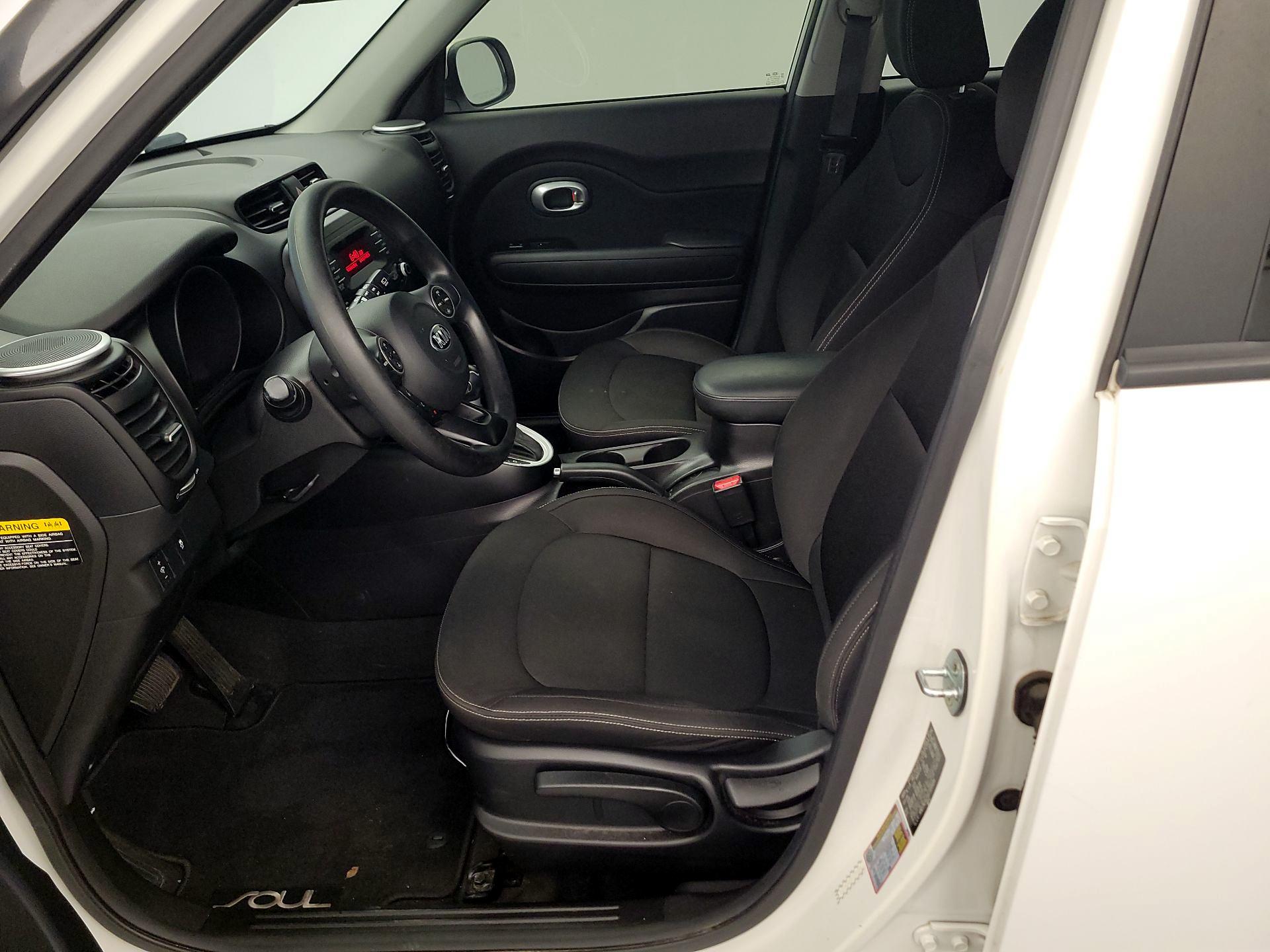 Thumbnail: 2016 Kia Soul - 11