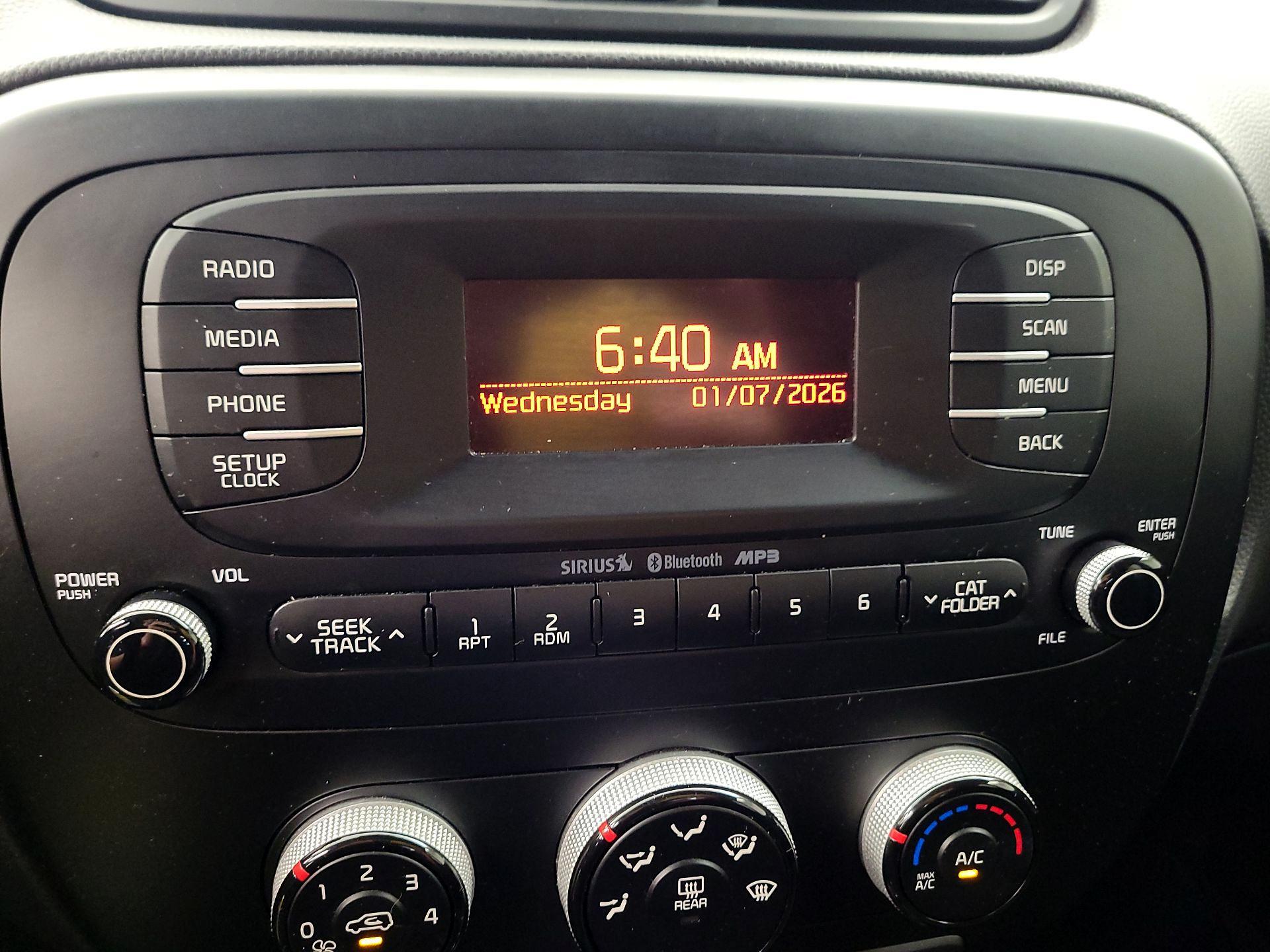 Thumbnail: 2016 Kia Soul - 13