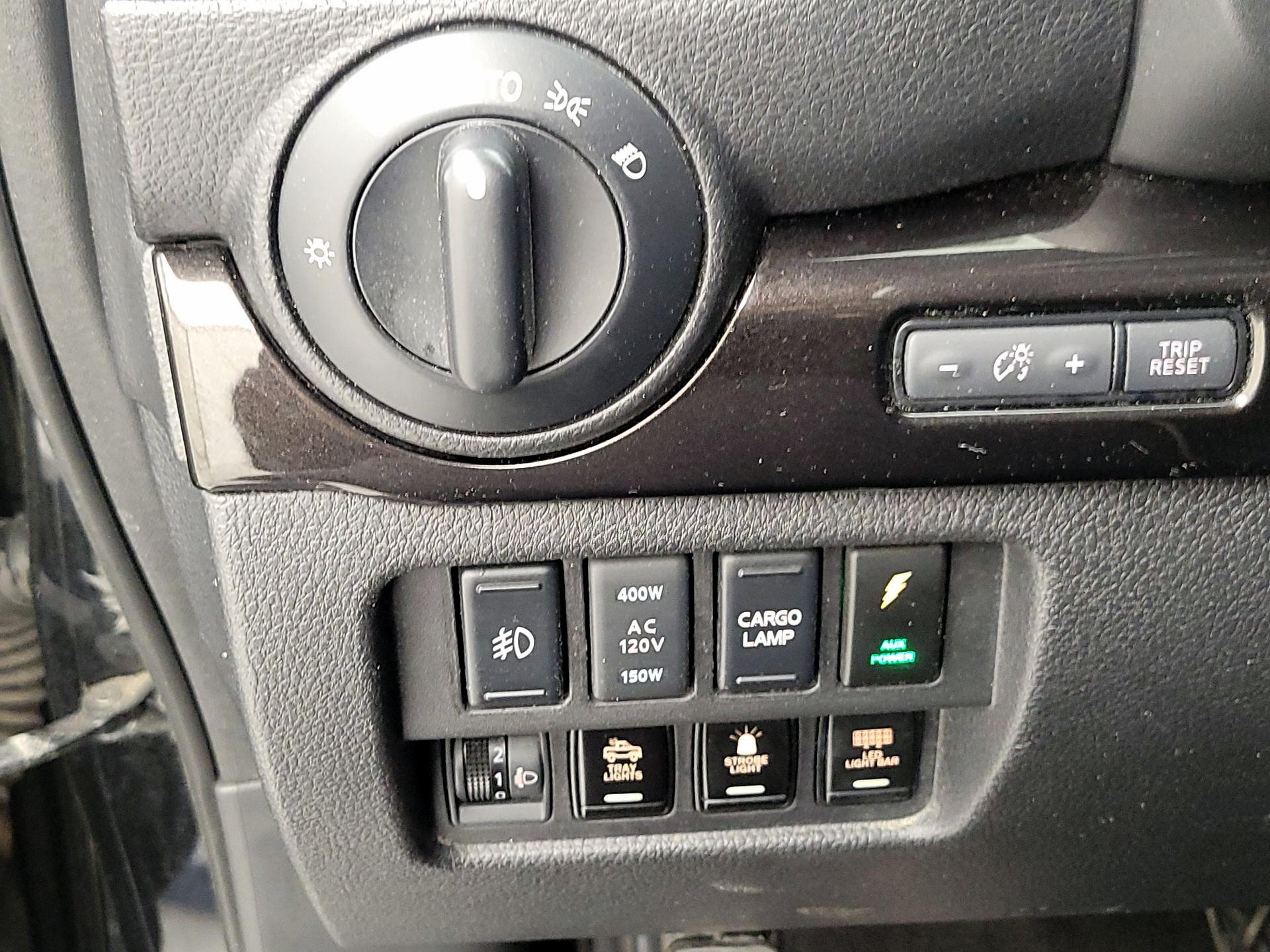 Thumbnail: 2018 Nissan Titan - 13