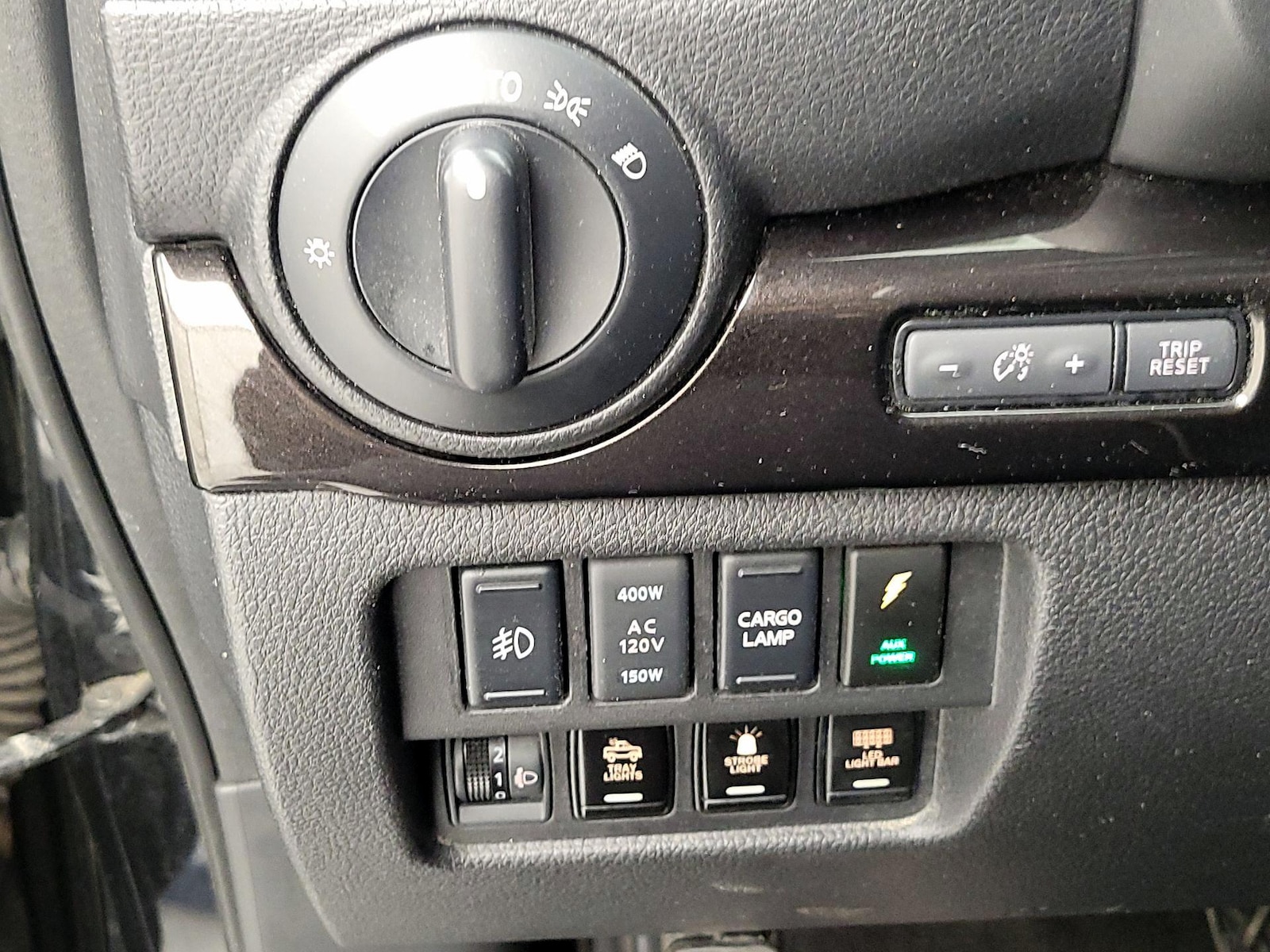 2018 Nissan Titan XD SV - Photo 9