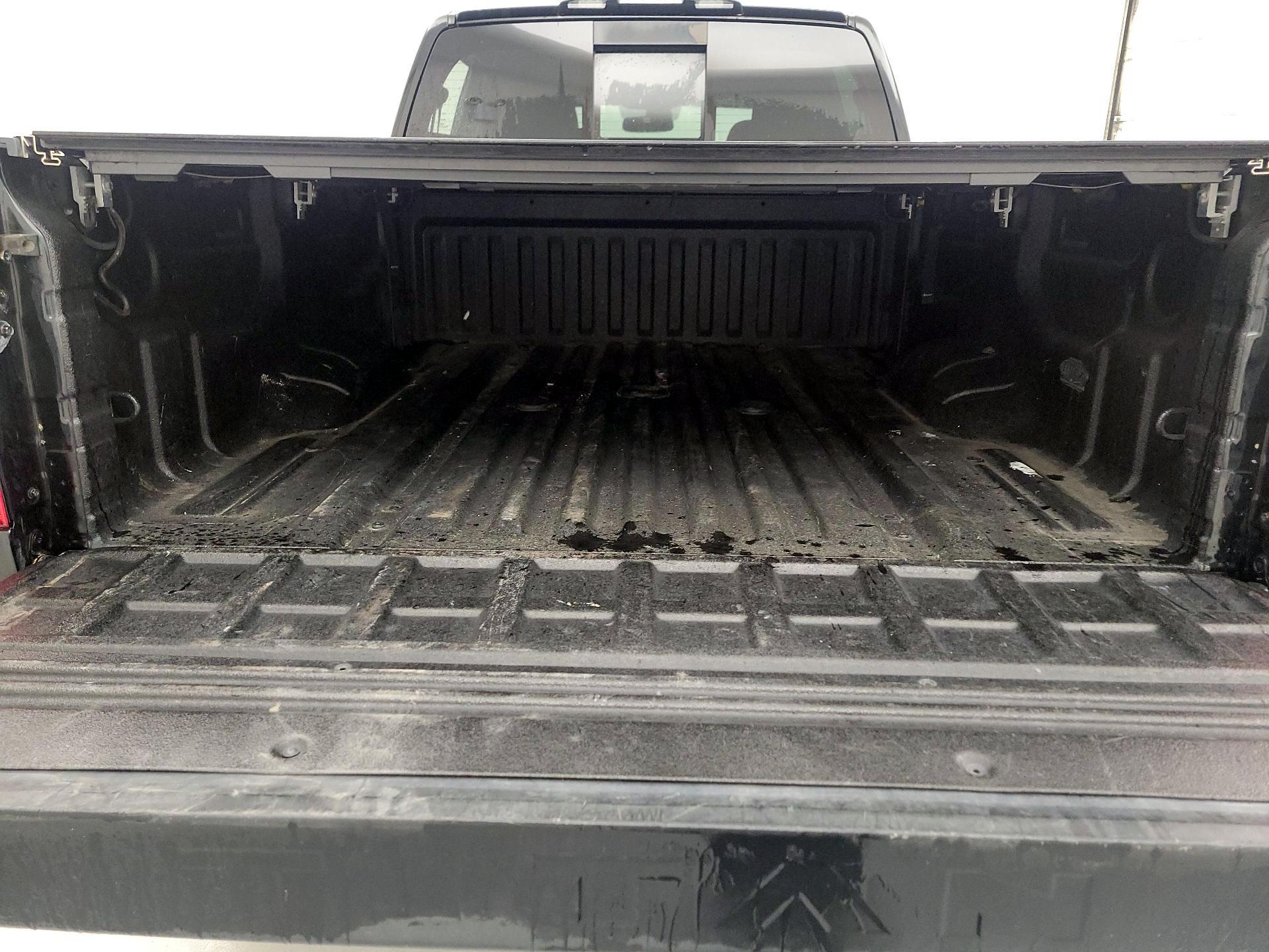 Thumbnail: 2018 Nissan Titan - 20