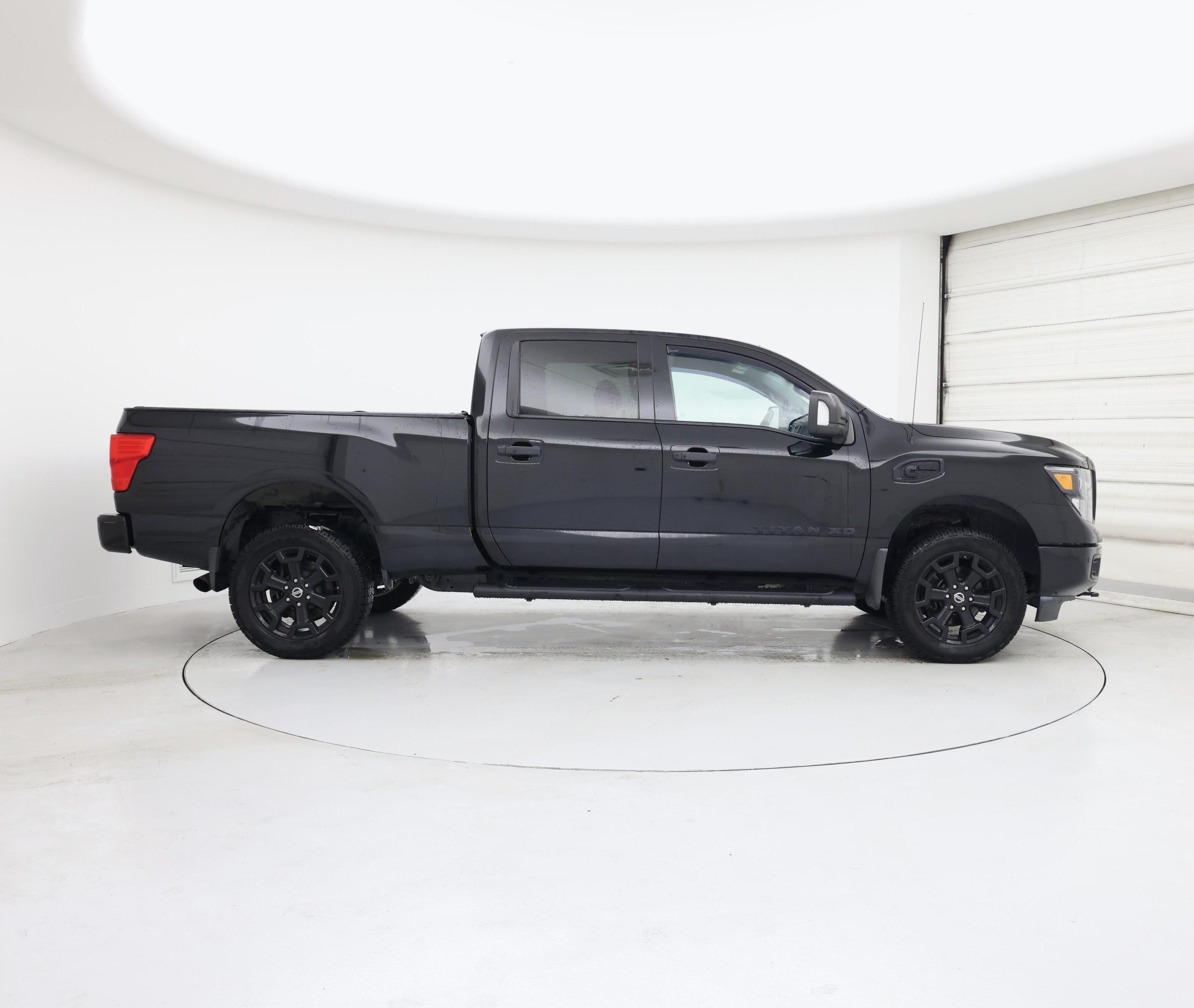 Thumbnail: 2018 Nissan Titan - 7