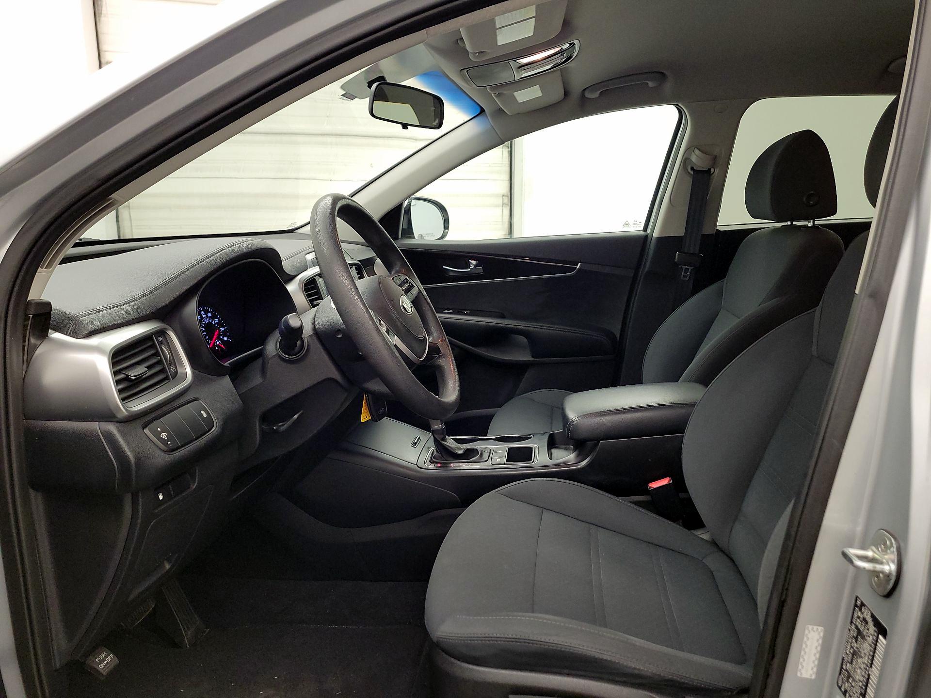 Thumbnail: 2019 Kia Sorento - 11