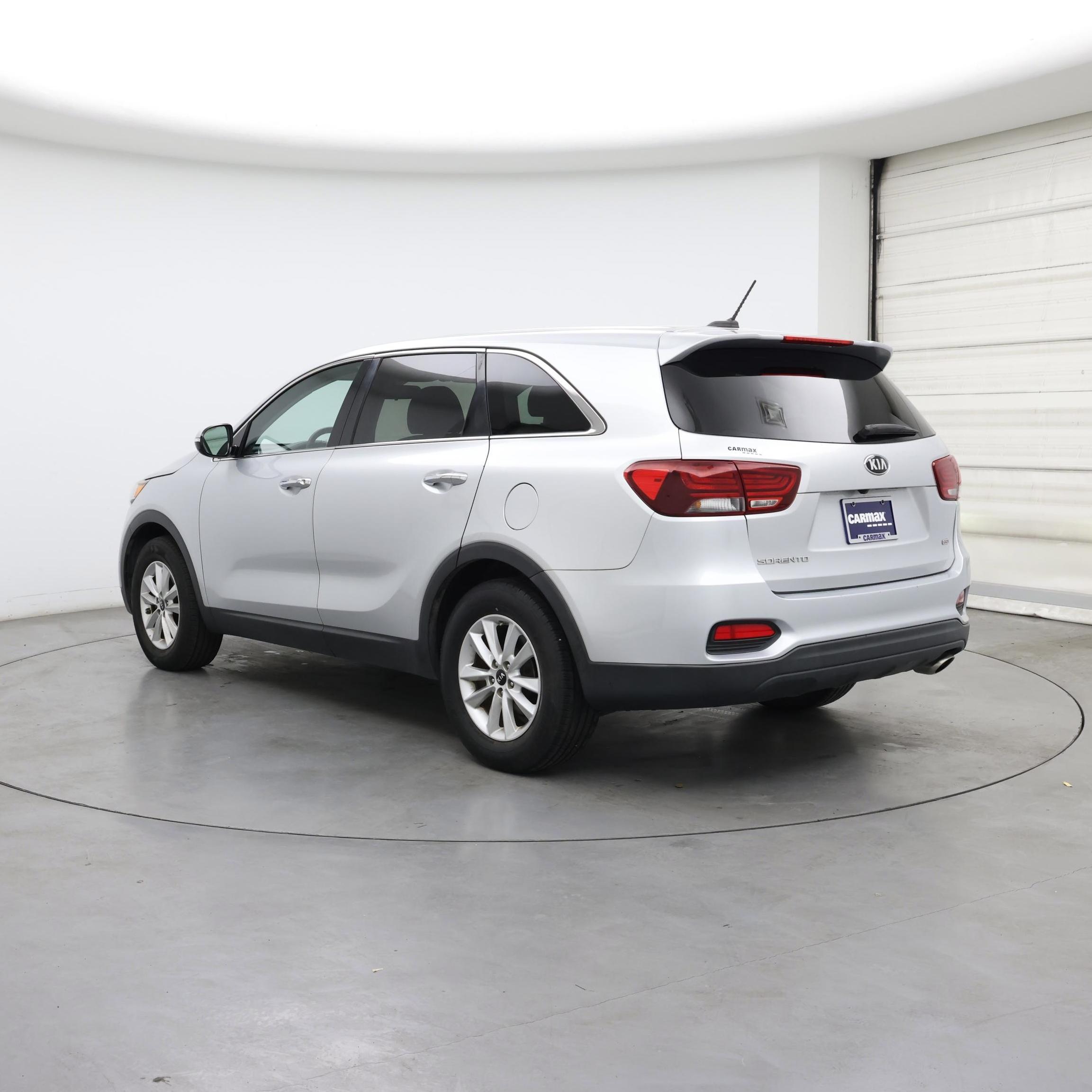 Thumbnail: 2019 Kia Sorento - 2