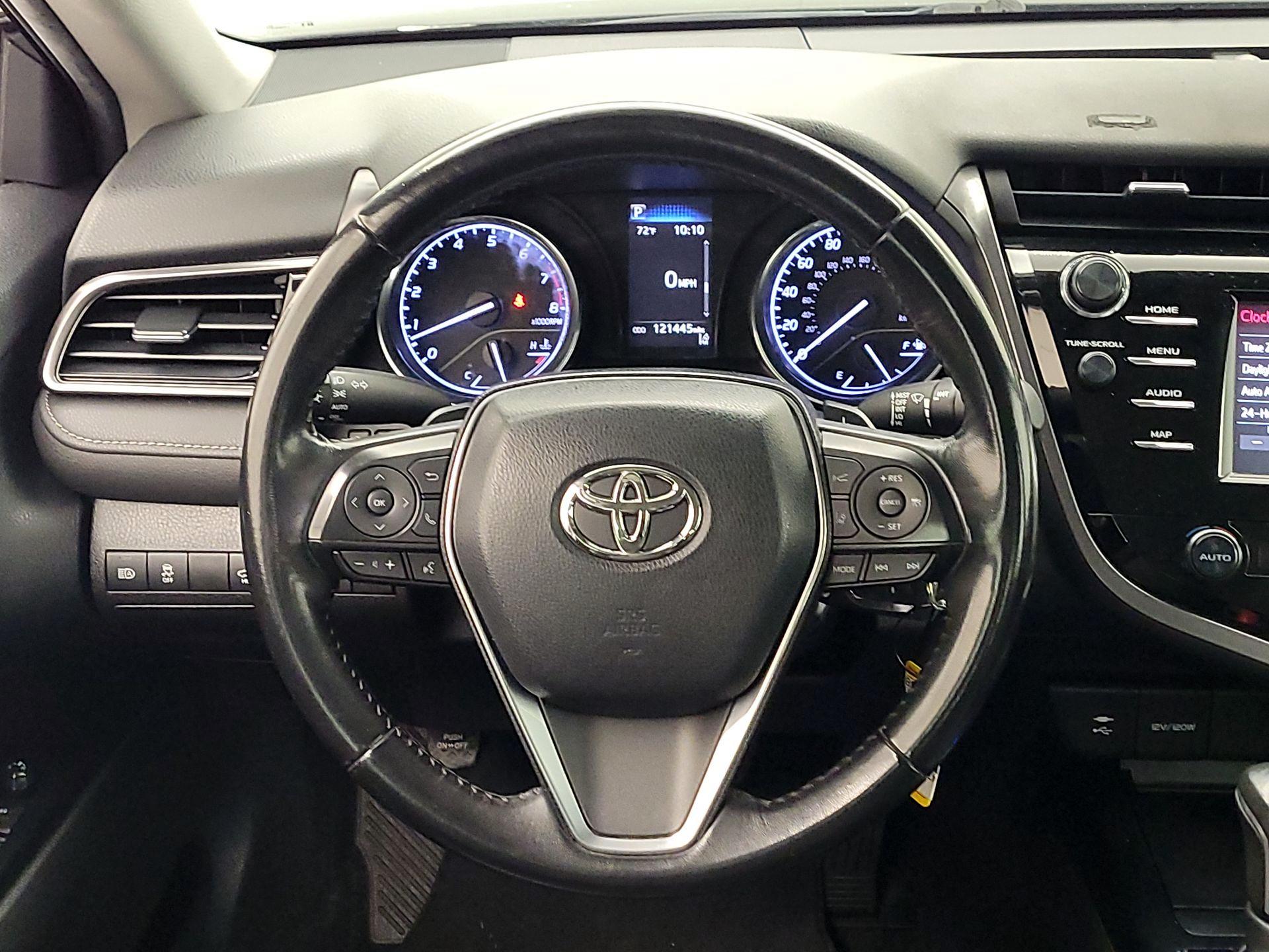 Thumbnail: 2019 Toyota Camry - 10