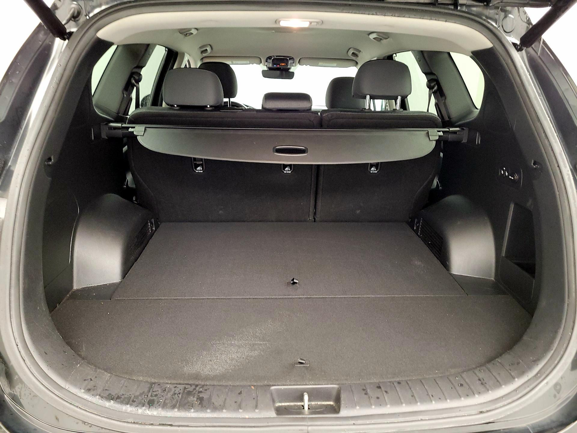 Thumbnail: 2022 Hyundai Santa Fe - 20