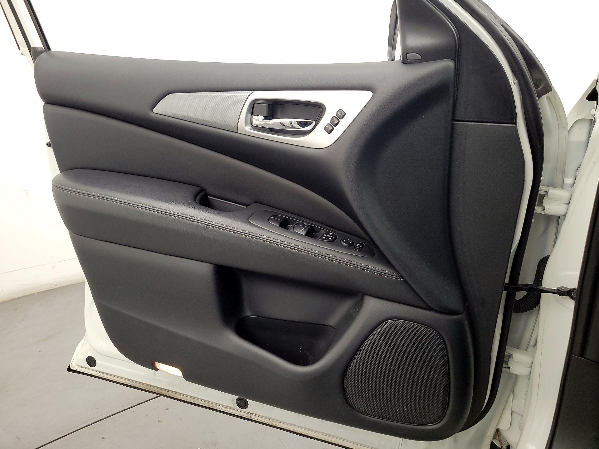 Thumbnail: 2018 Nissan Pathfinder - 12