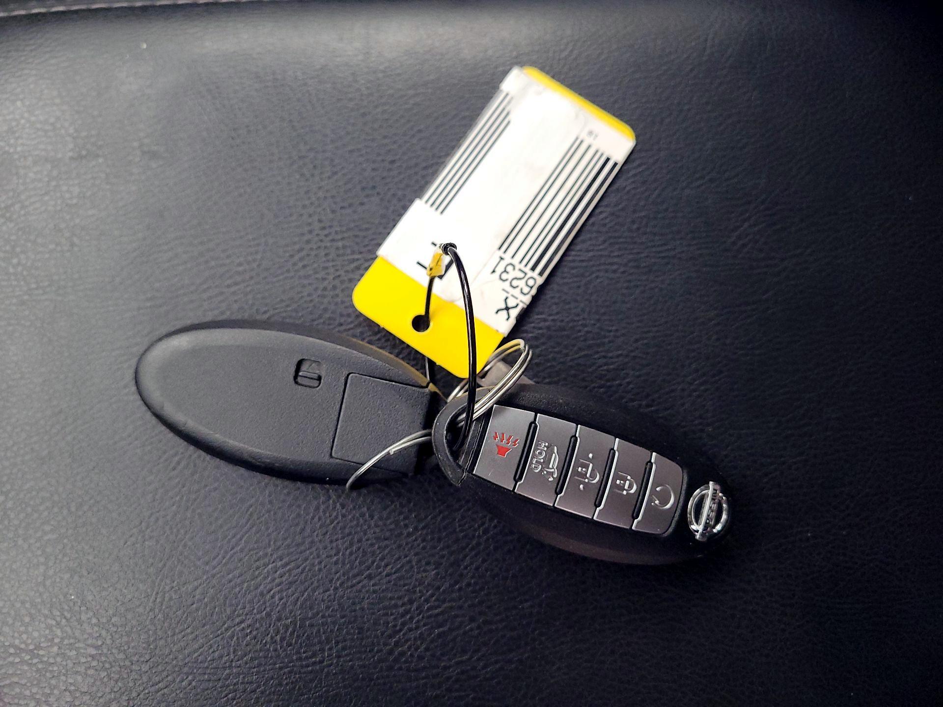 Thumbnail: 2018 Nissan Pathfinder - 18