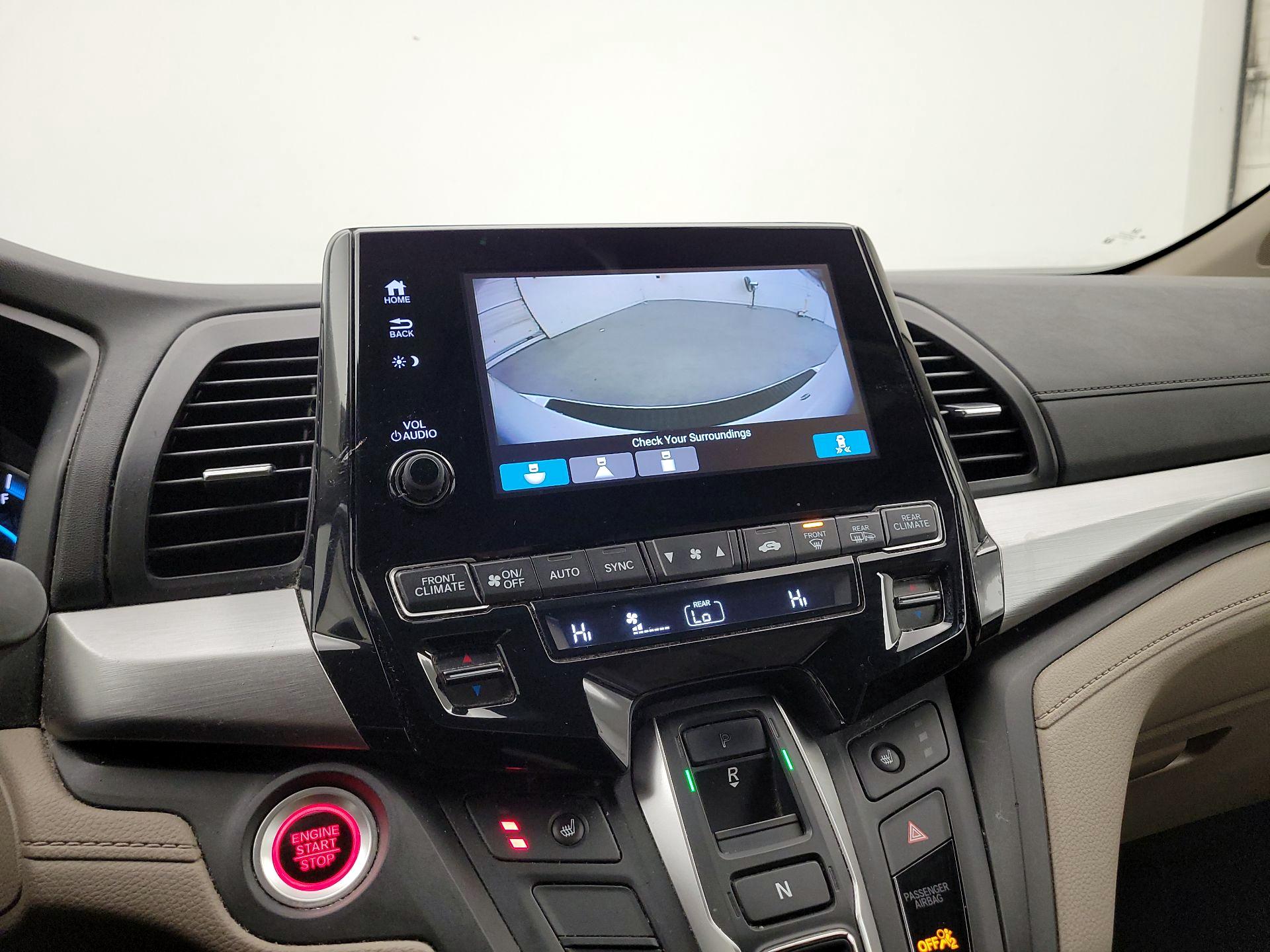 Thumbnail: 2019 Honda Odyssey - 14