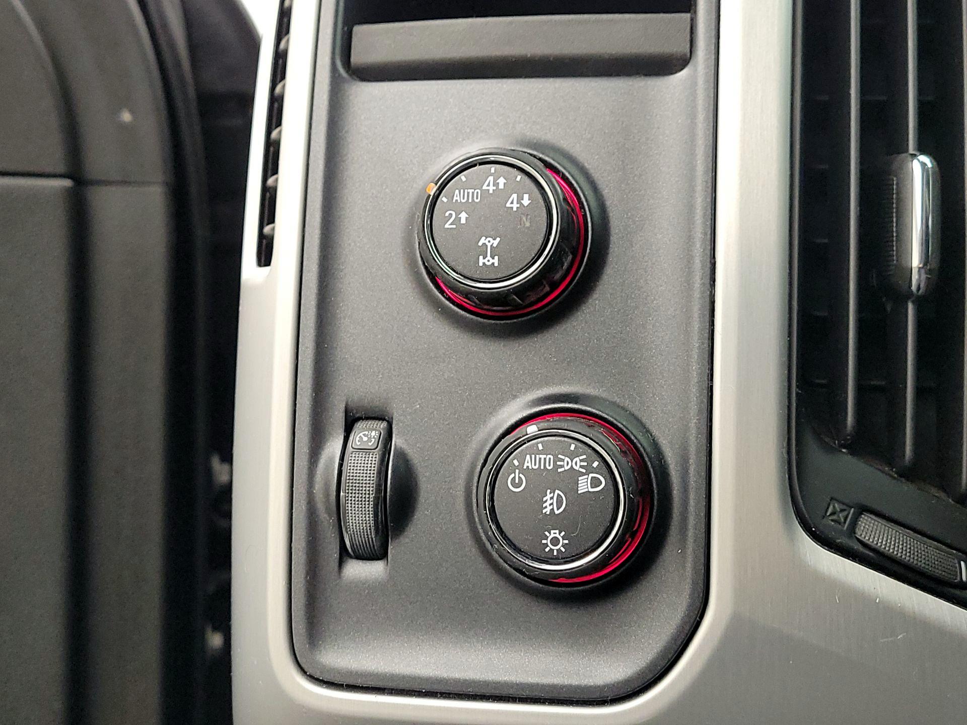 Thumbnail: 2015 GMC Sierra 1500 - 13