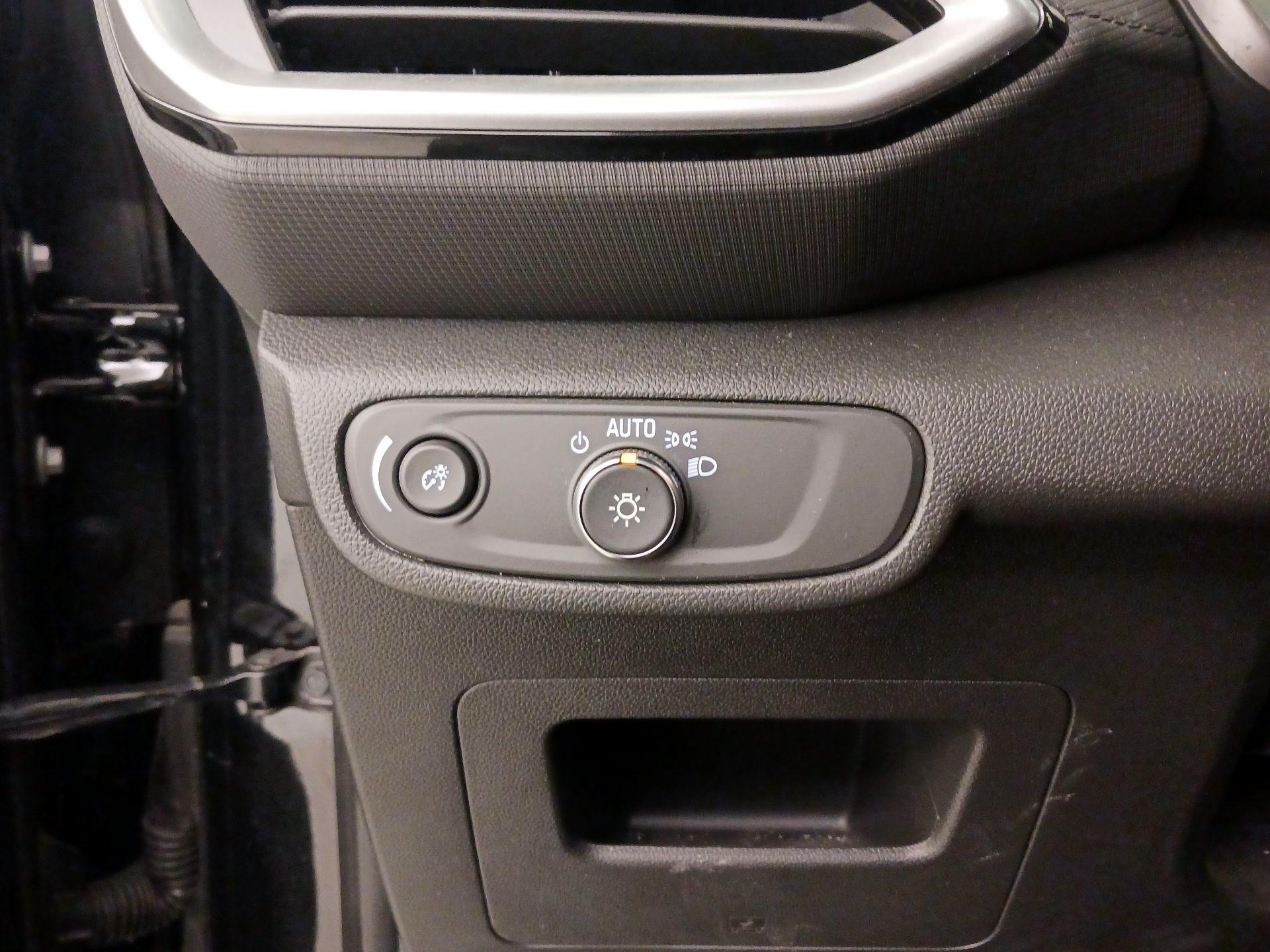 Thumbnail: 2022 Chevrolet TrailBlazer - 13