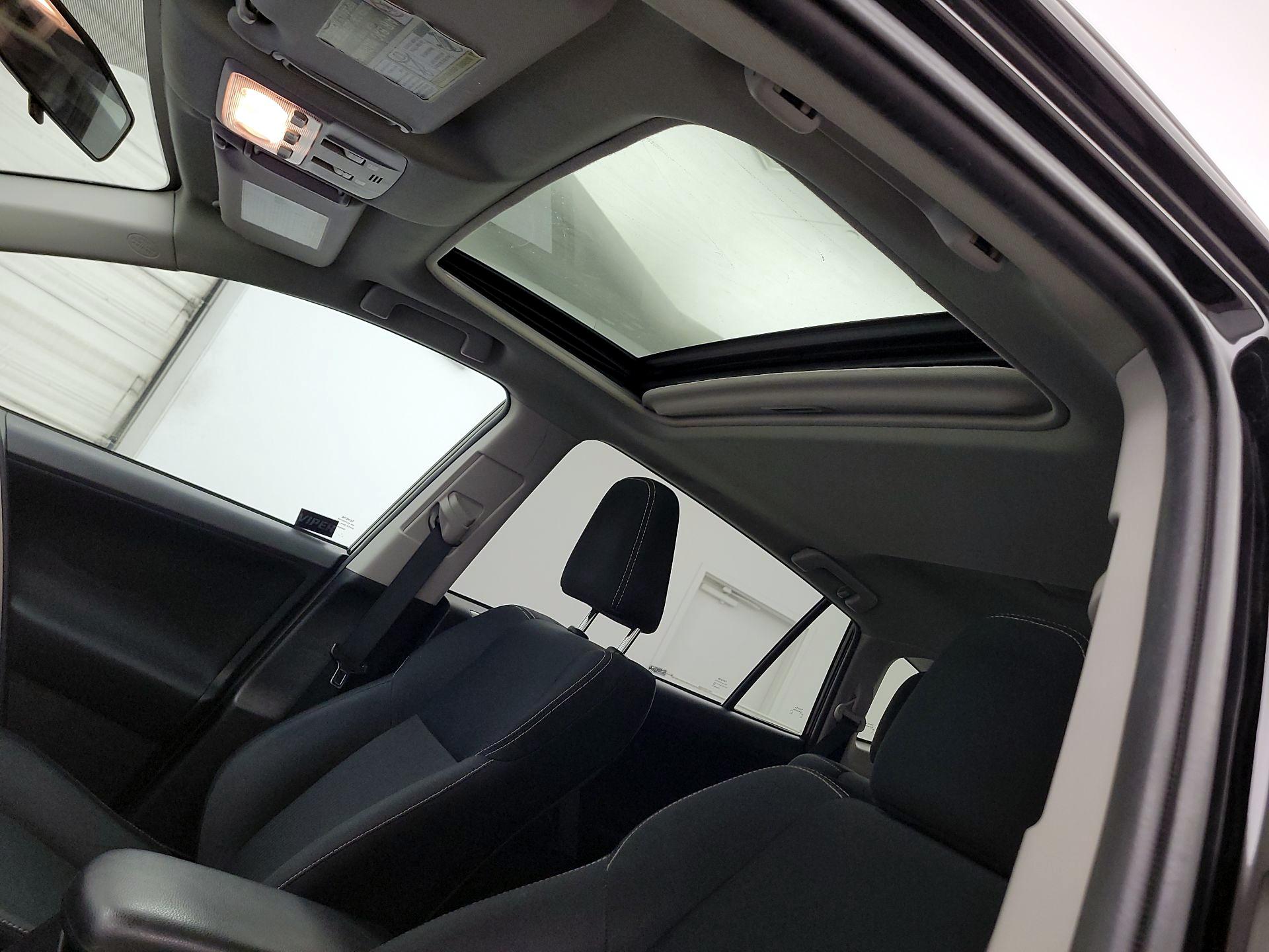 Thumbnail: 2014 Toyota RAV4 - 19