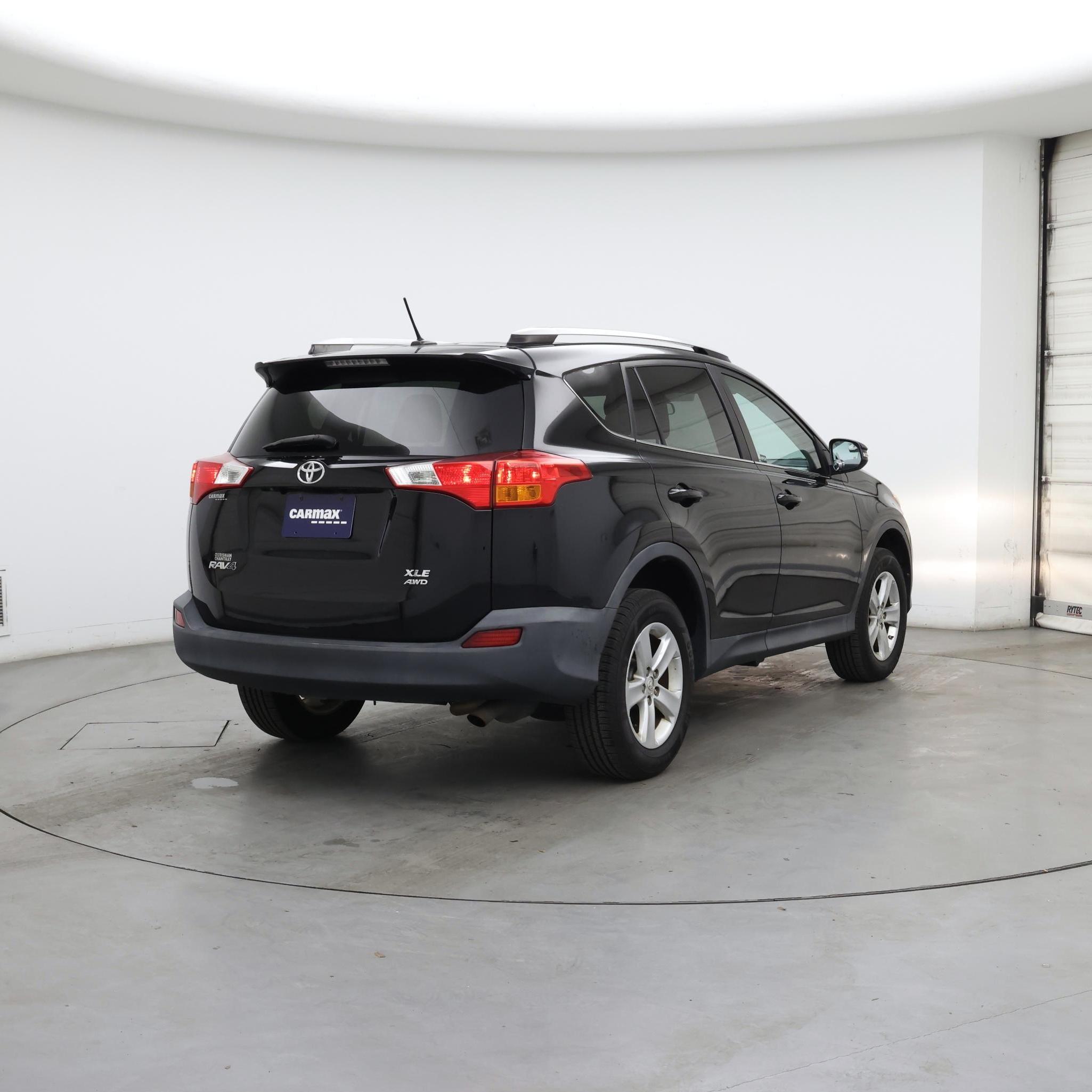 Thumbnail: 2014 Toyota RAV4 - 8