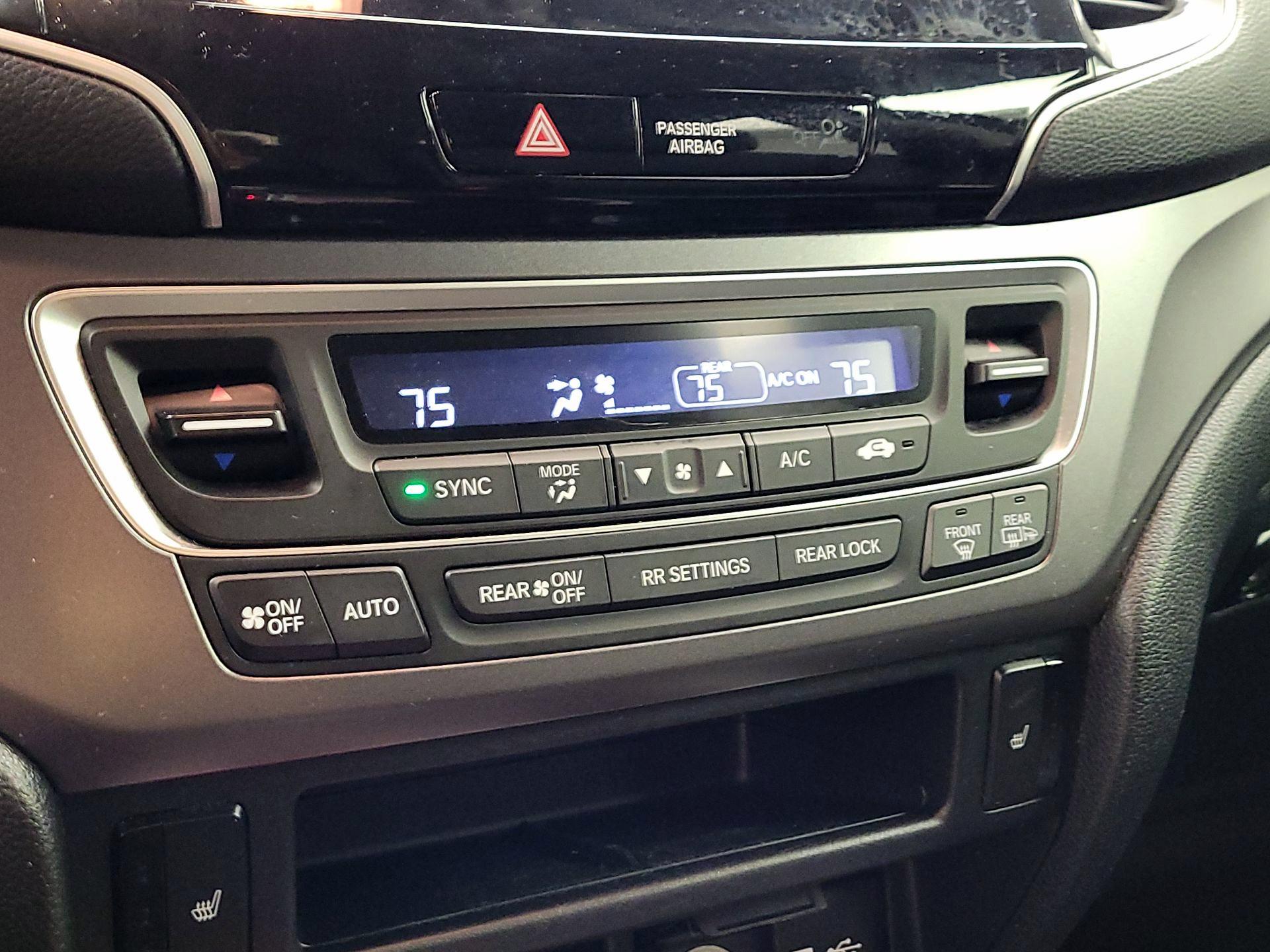 Thumbnail: 2021 Honda Pilot - 16