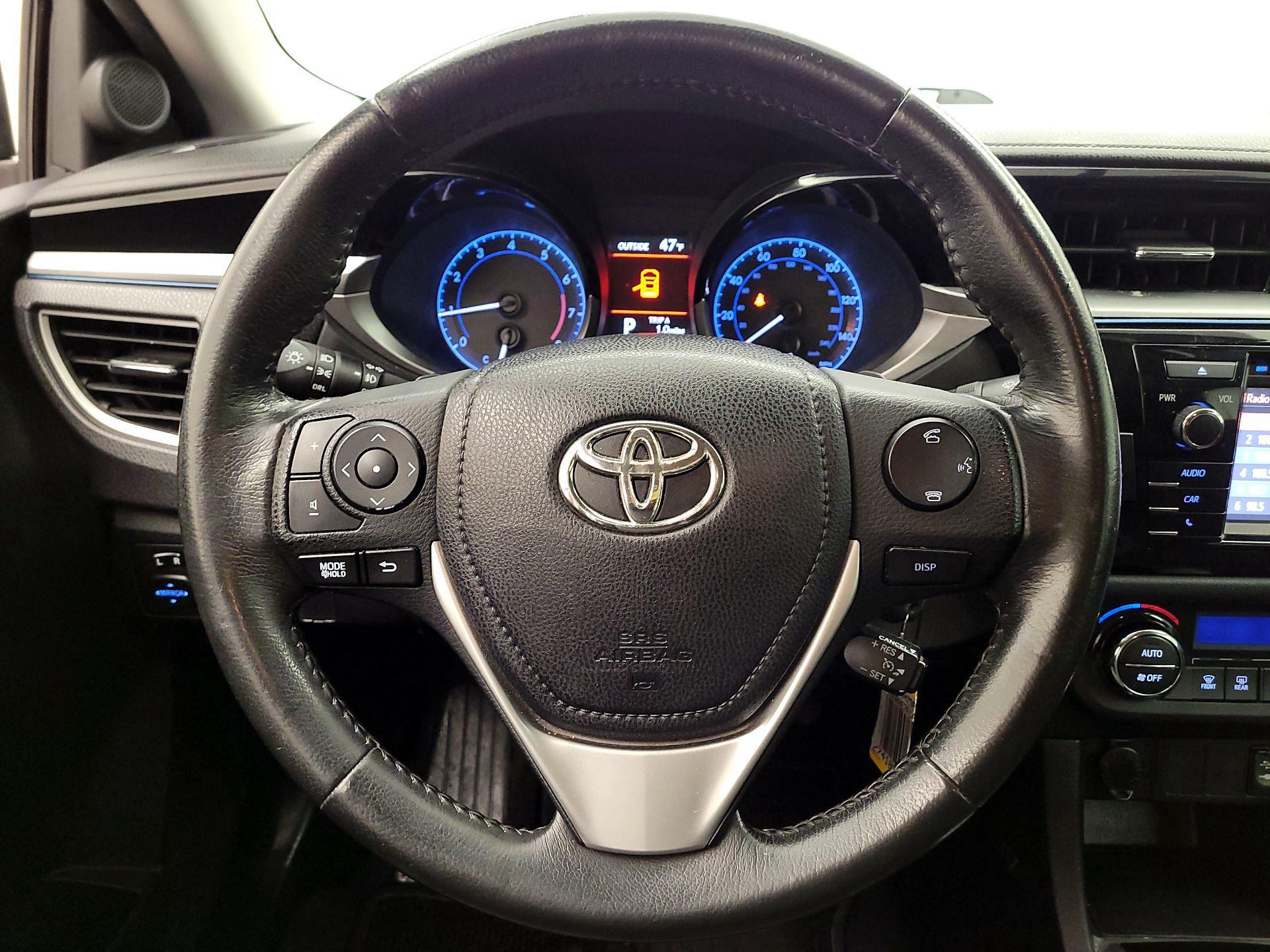Thumbnail: 2015 Toyota Corolla - 10