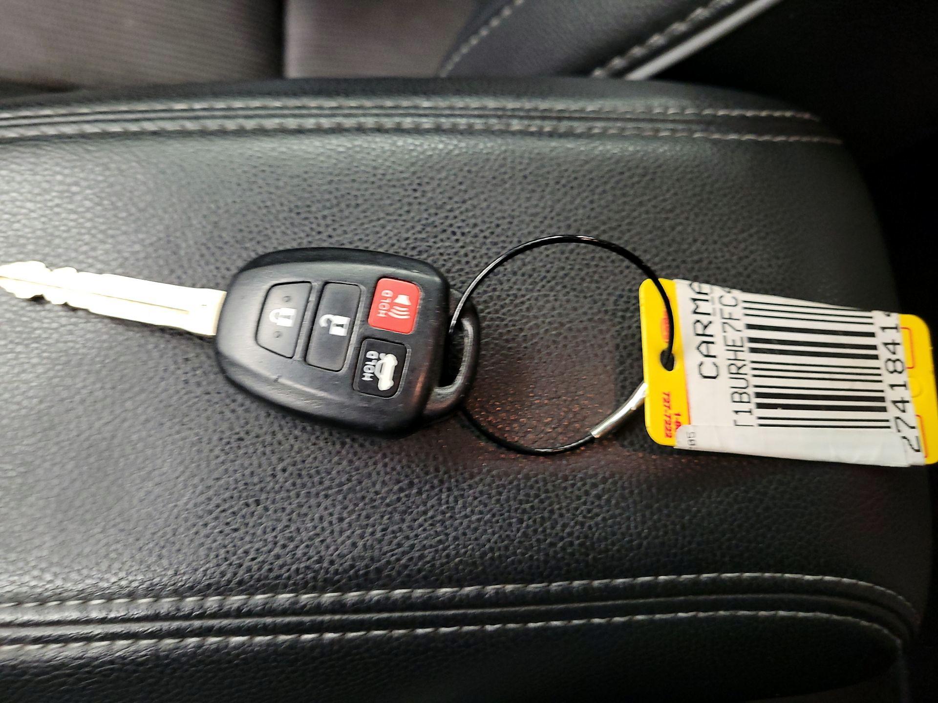 Thumbnail: 2015 Toyota Corolla - 18