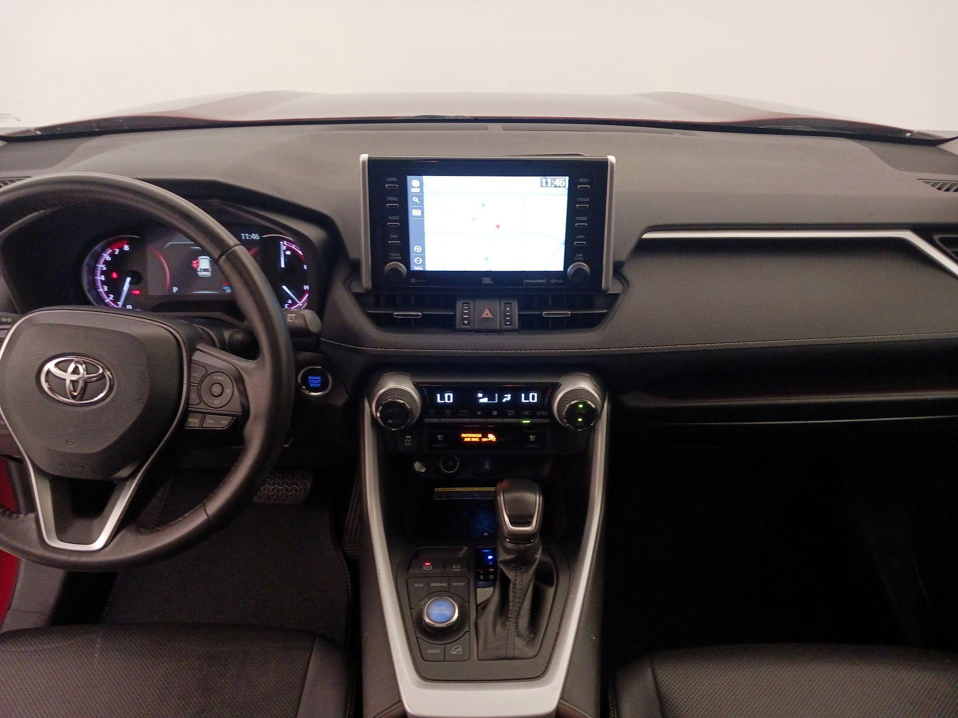 Thumbnail: 2021 Toyota RAV4 - 9