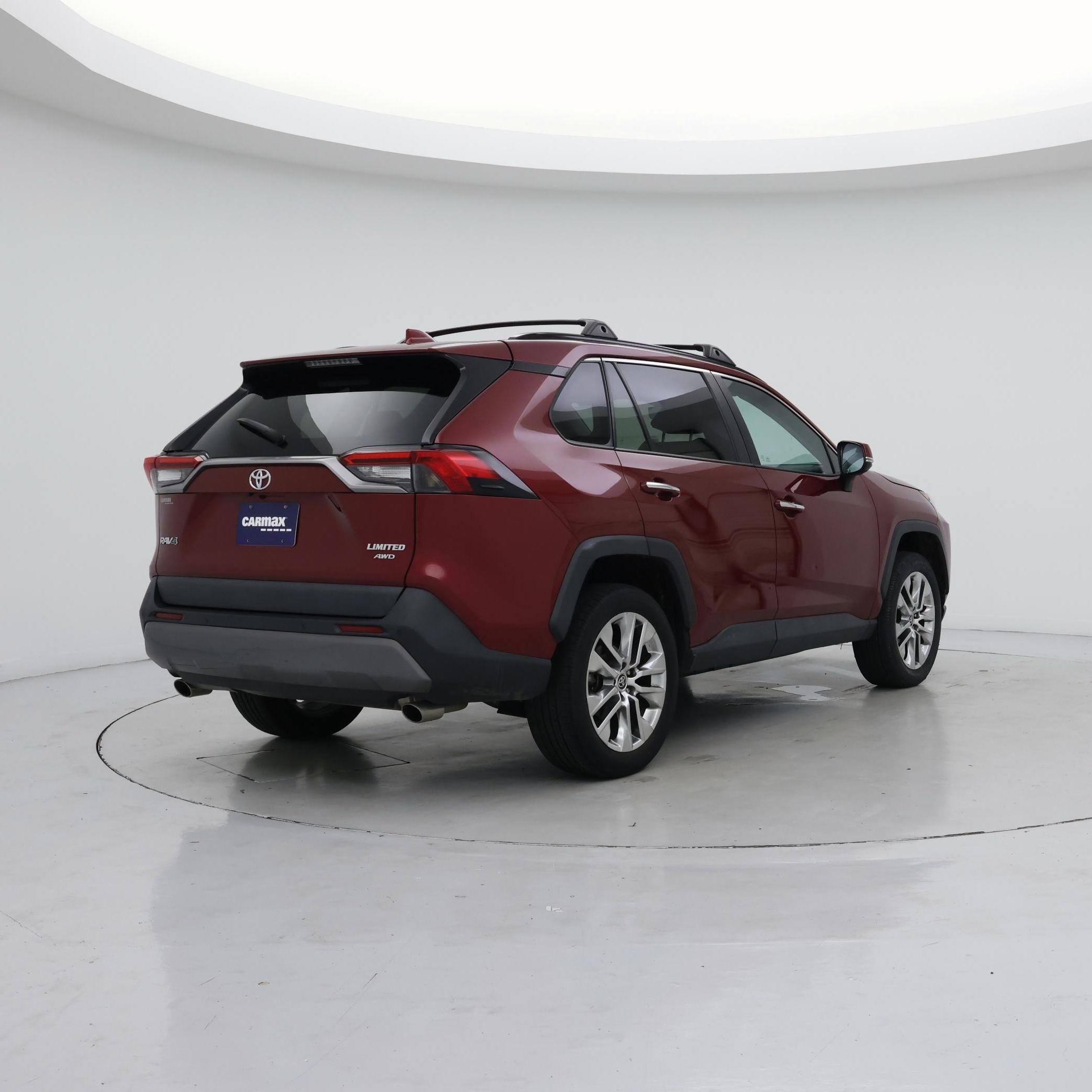 Thumbnail: 2021 Toyota RAV4 - 8