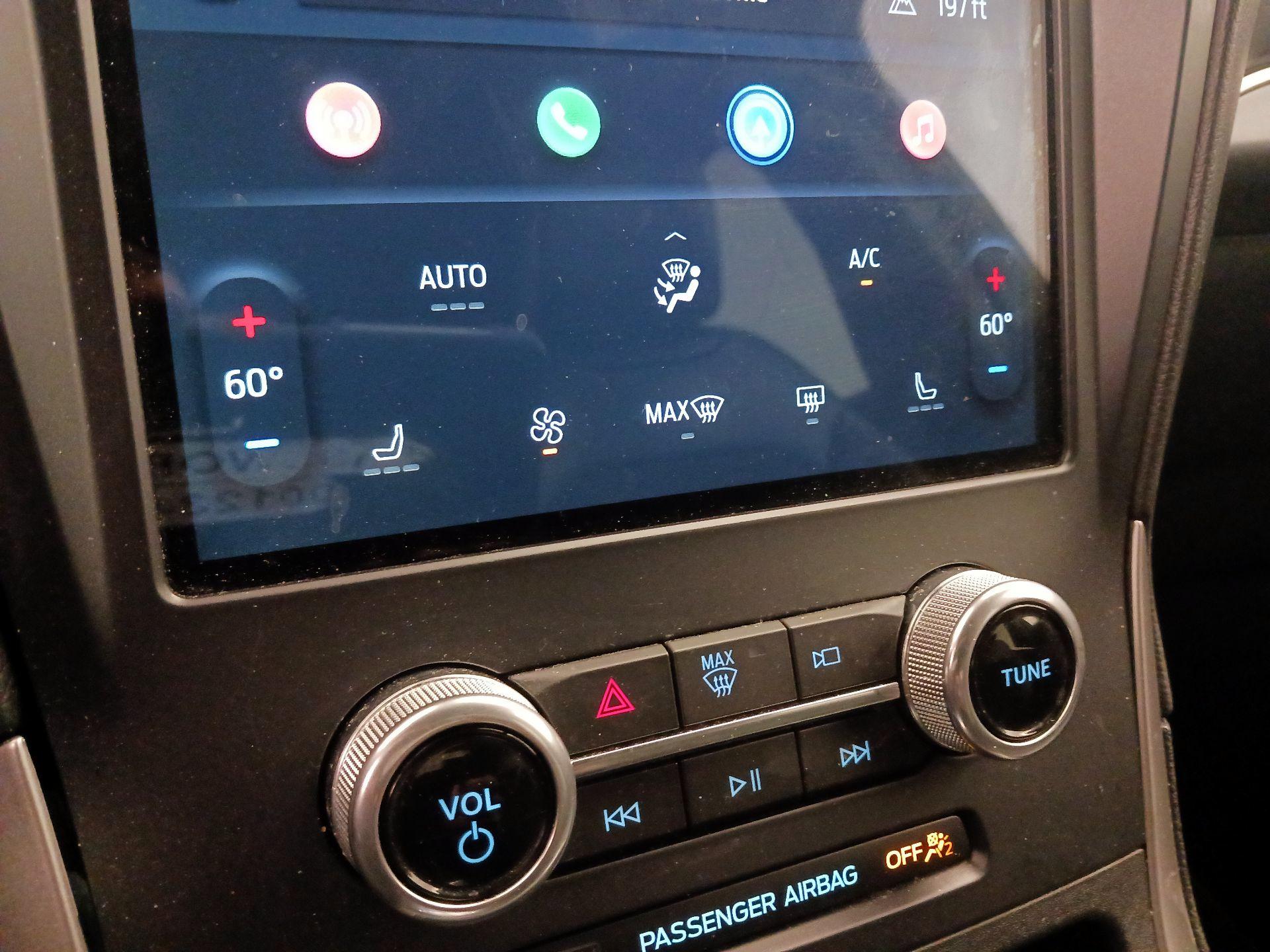 Thumbnail: 2022 Ford Edge - 17