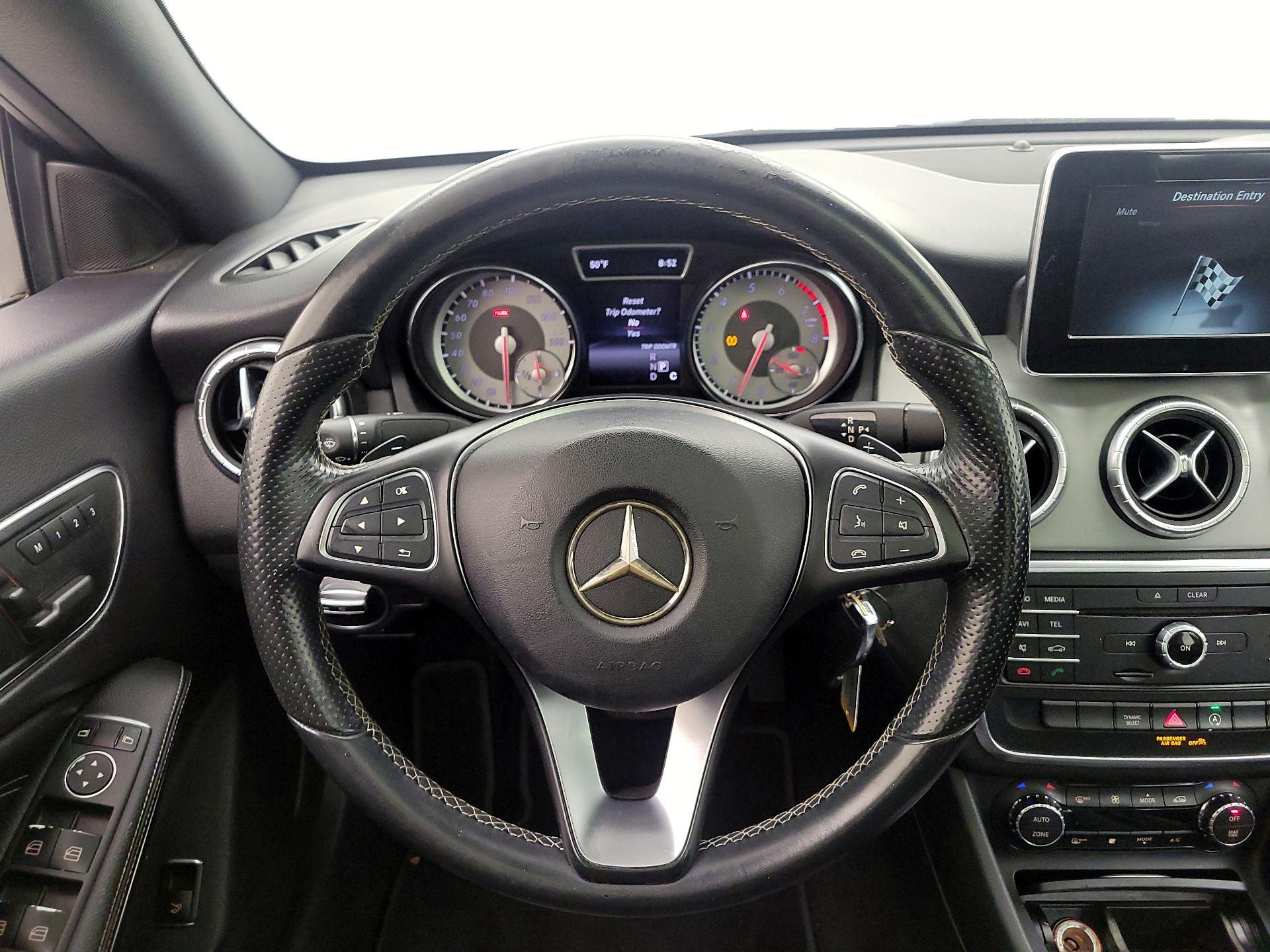 Thumbnail: 2016 Mercedes-Benz CLA - 10
