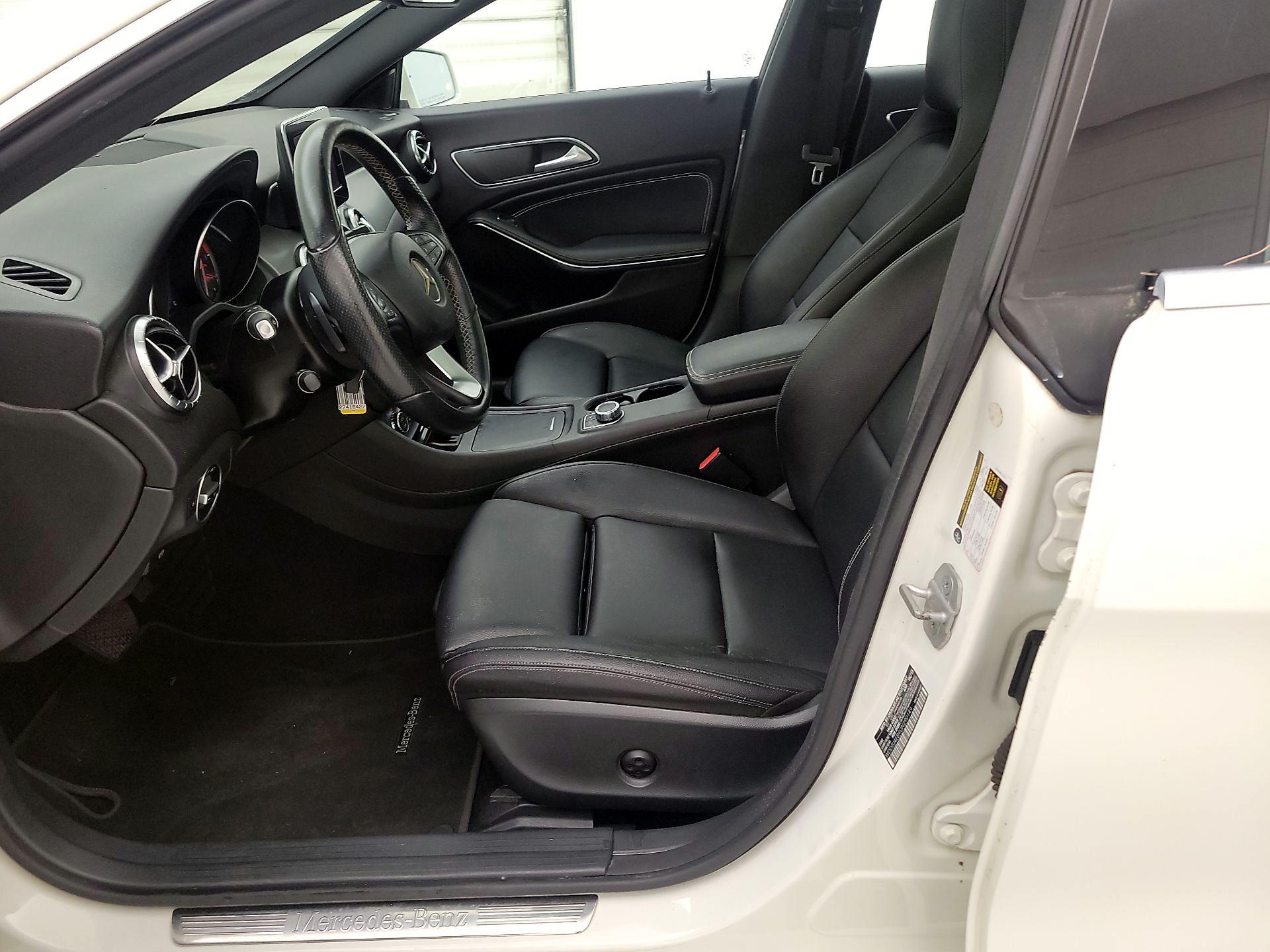 Thumbnail: 2016 Mercedes-Benz CLA - 11