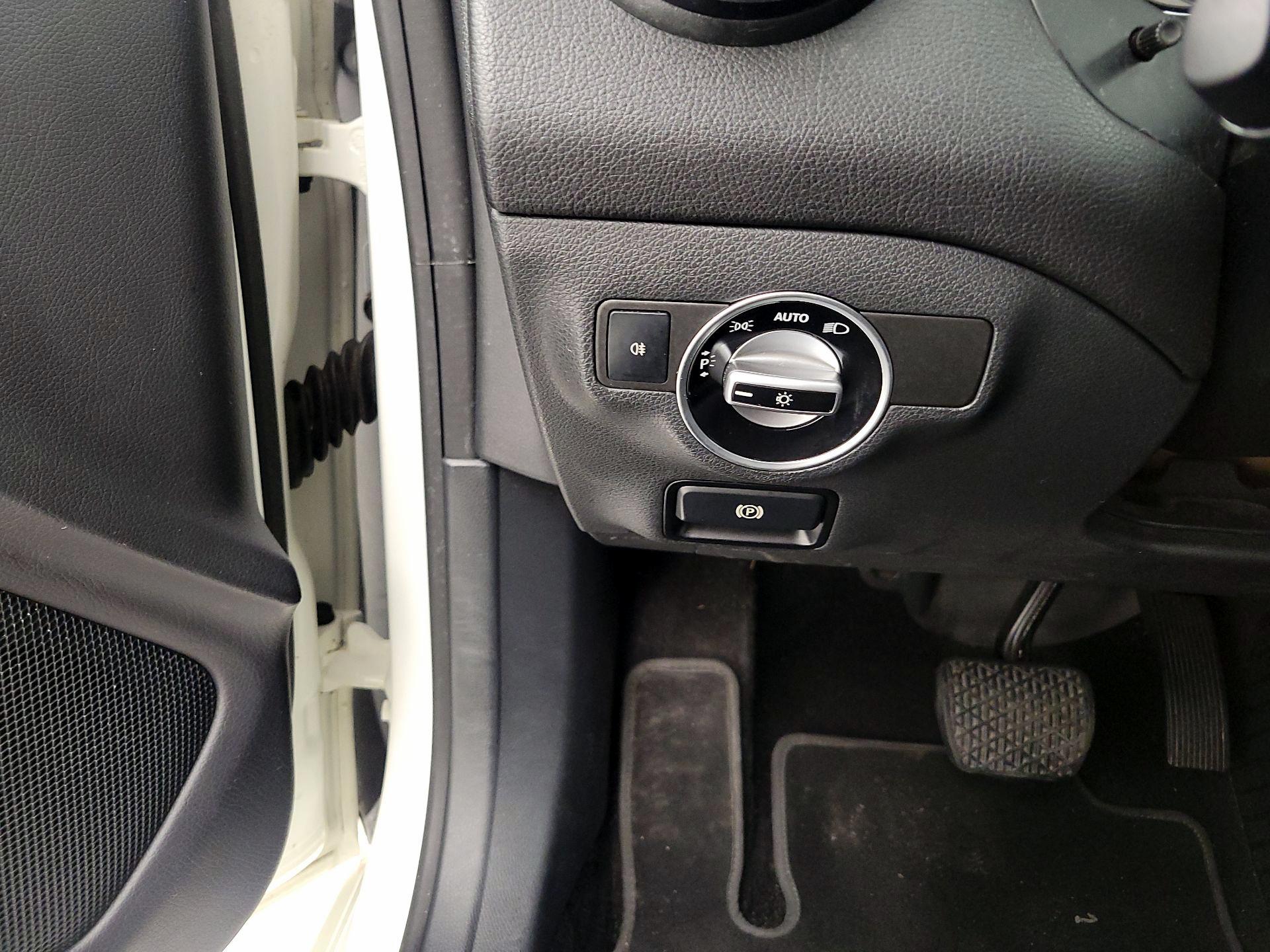 Thumbnail: 2016 Mercedes-Benz CLA - 13