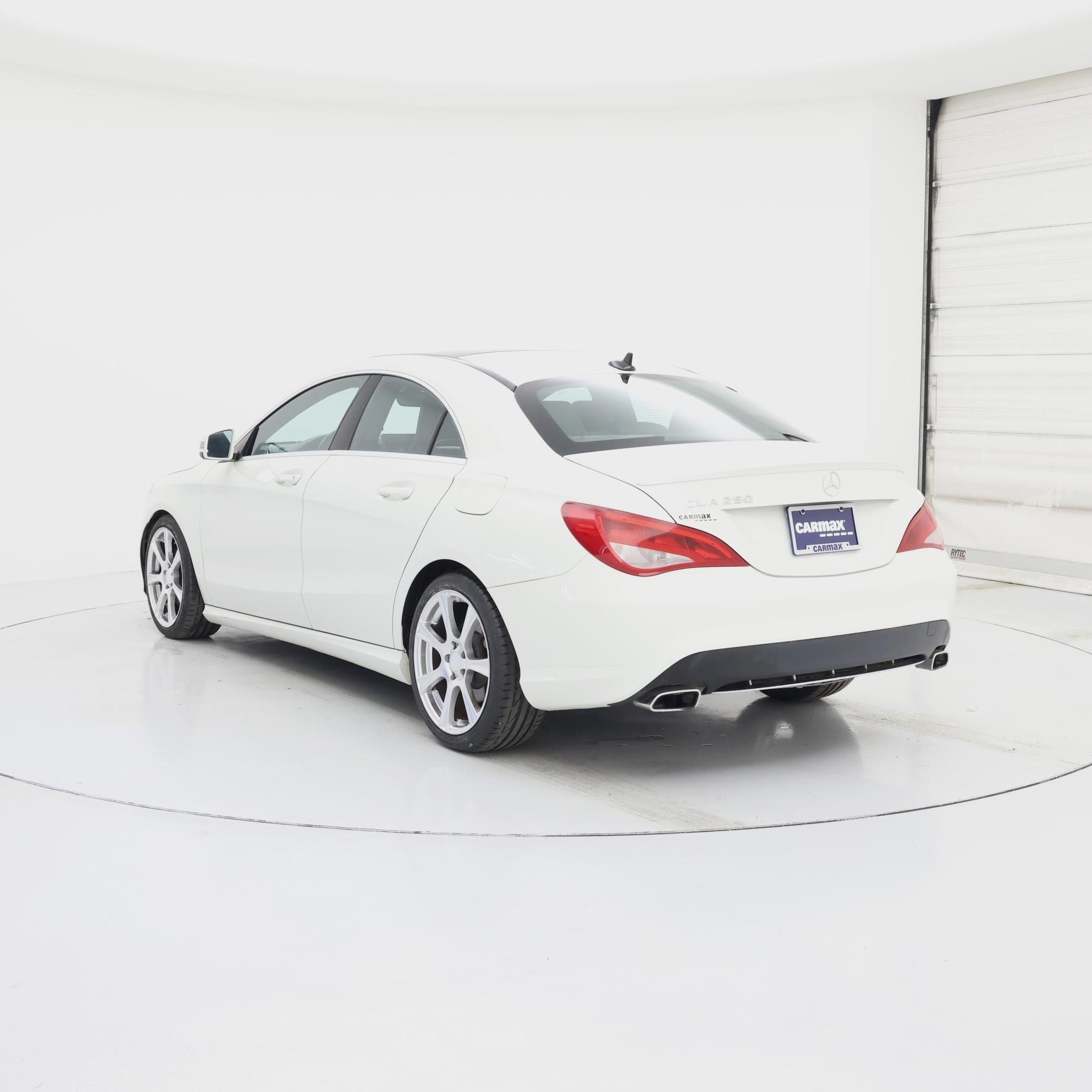 Thumbnail: 2016 Mercedes-Benz CLA - 2