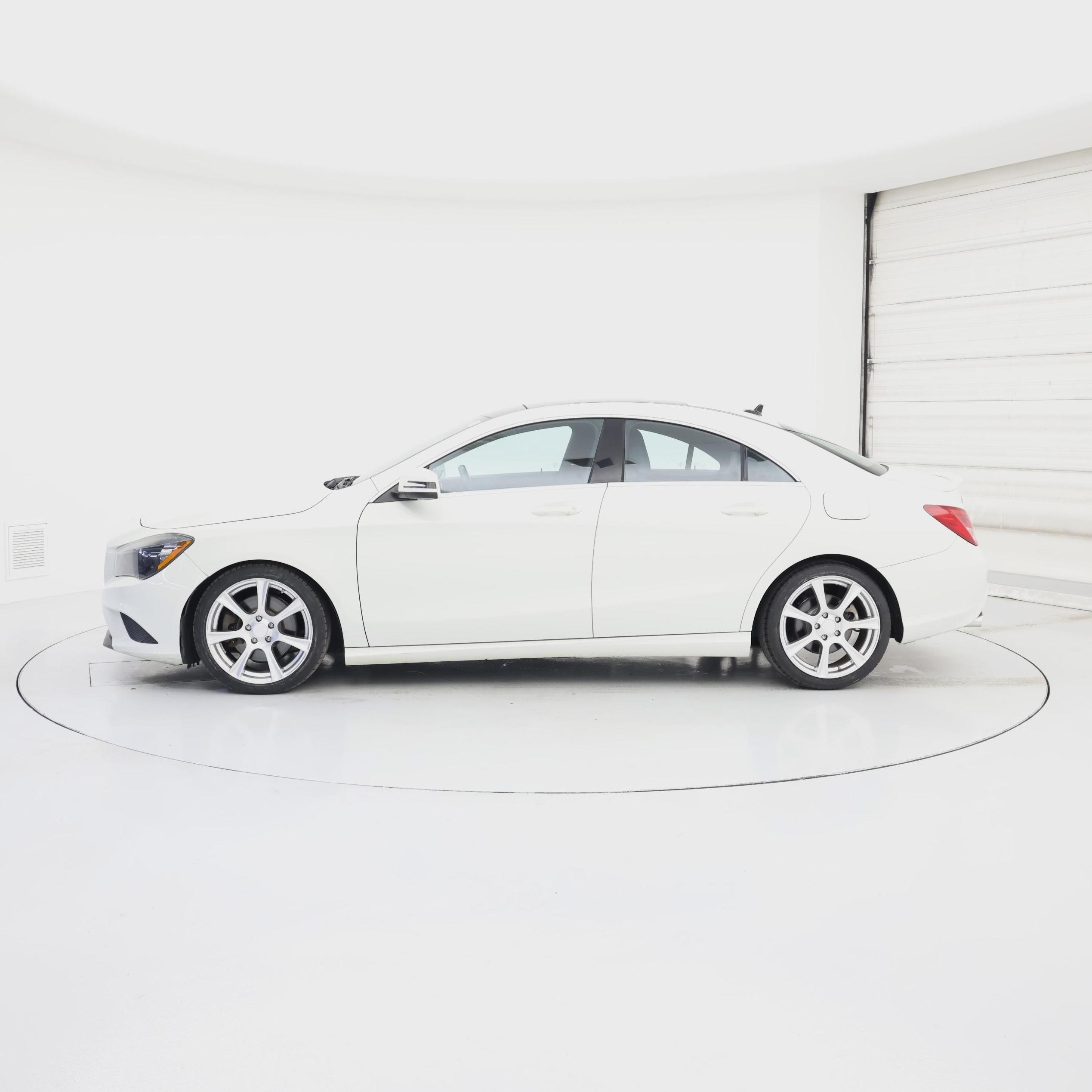 Thumbnail: 2016 Mercedes-Benz CLA - 3