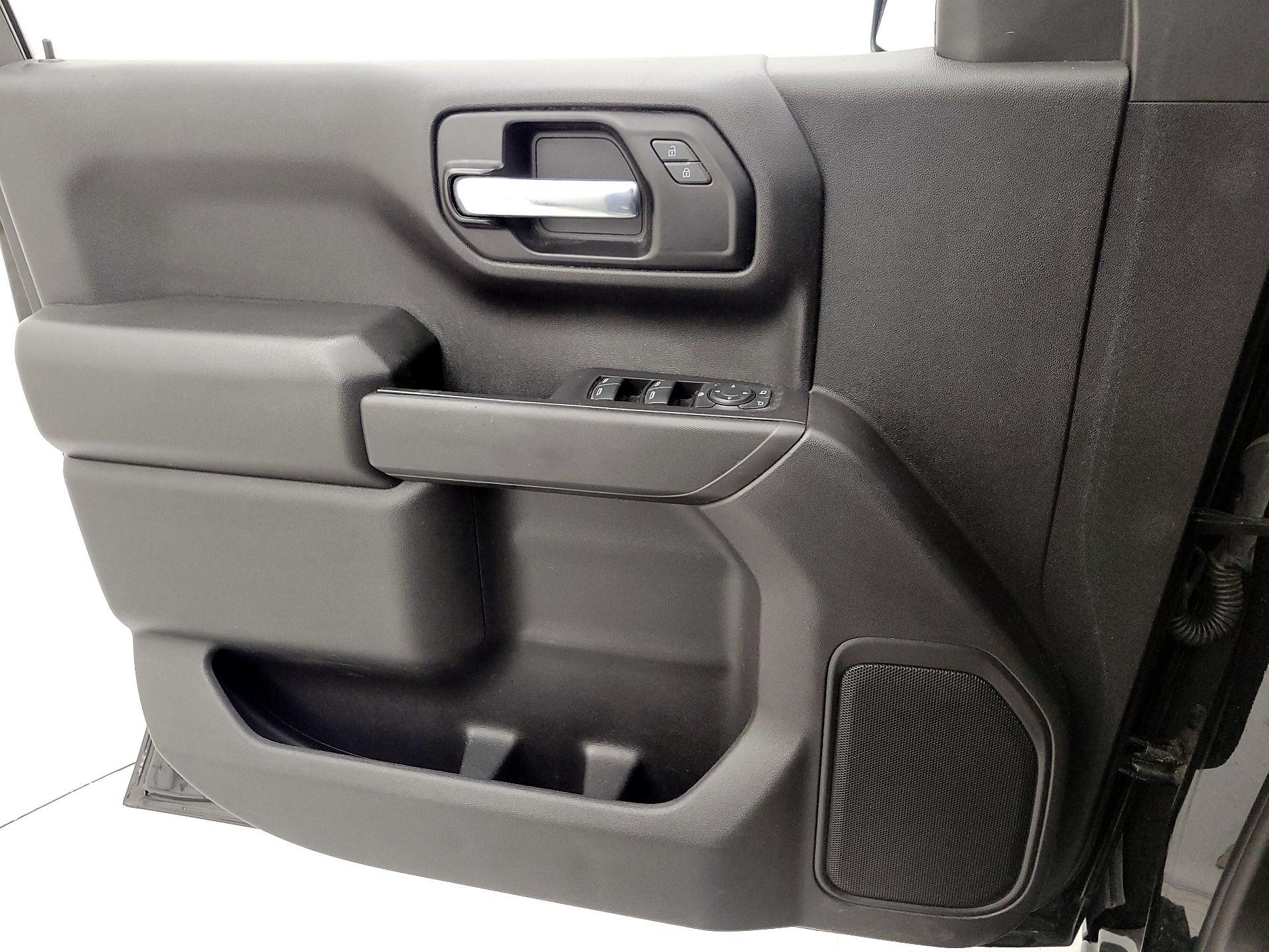 Thumbnail: 2021 Chevrolet Silverado 1500 - 12