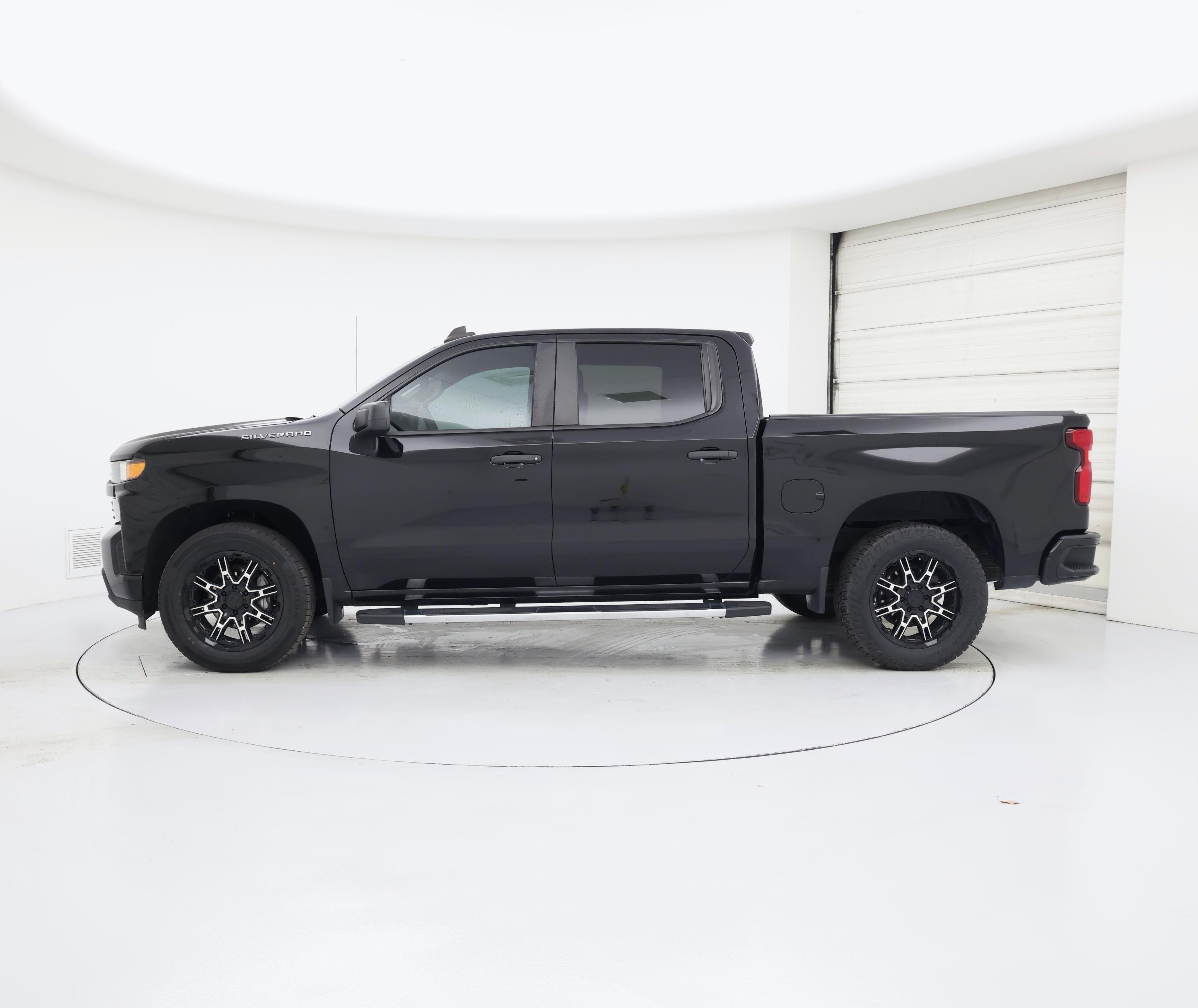Thumbnail: 2021 Chevrolet Silverado 1500 - 3