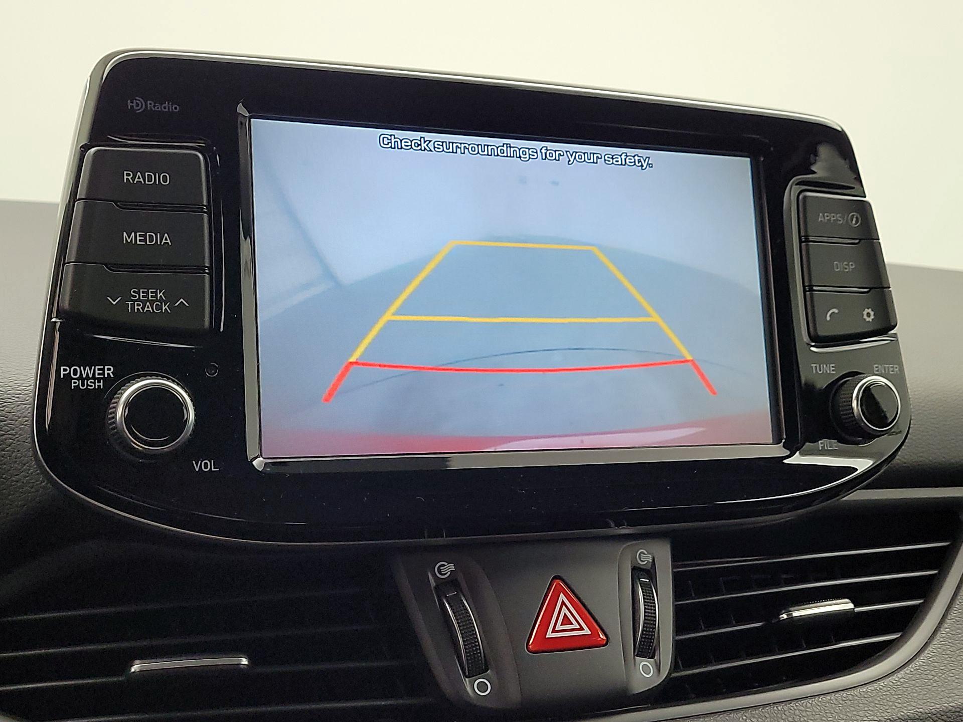 Thumbnail: 2018 Hyundai Elantra - 14