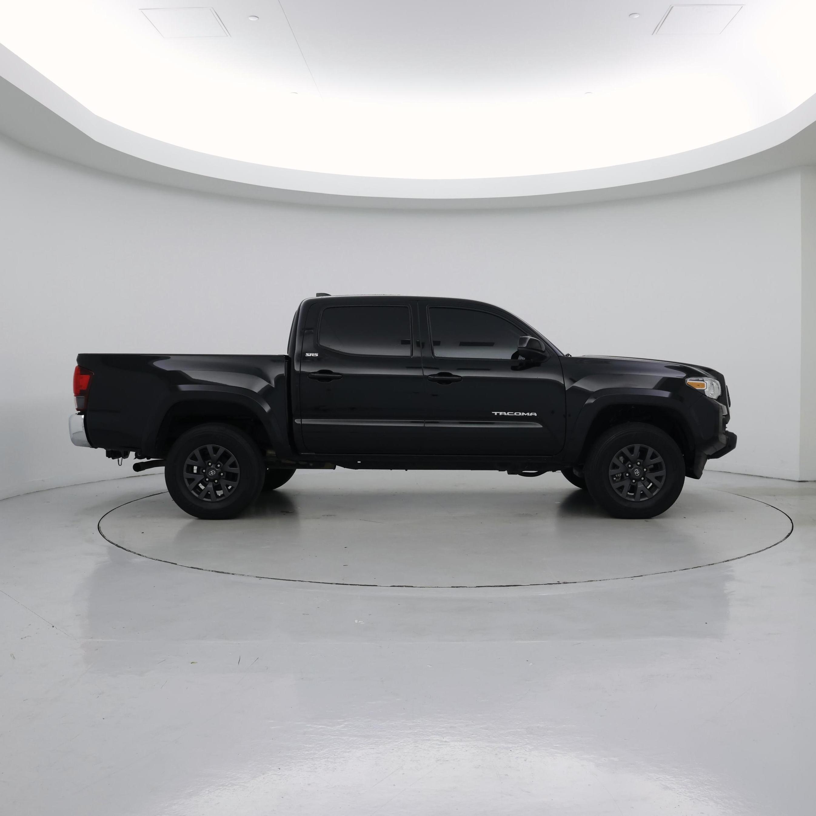 Thumbnail: 2023 Toyota Tacoma - 7