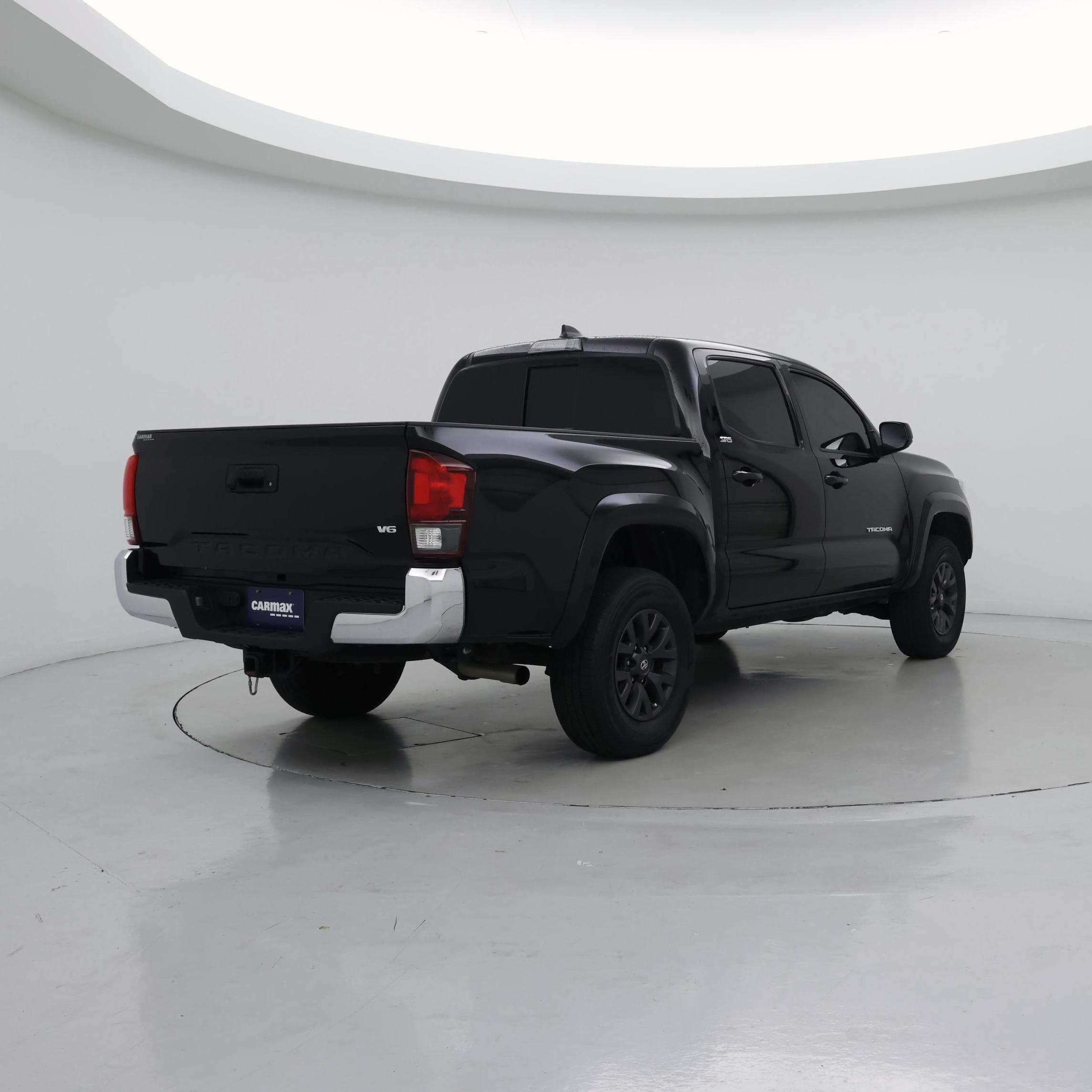 Thumbnail: 2023 Toyota Tacoma - 8