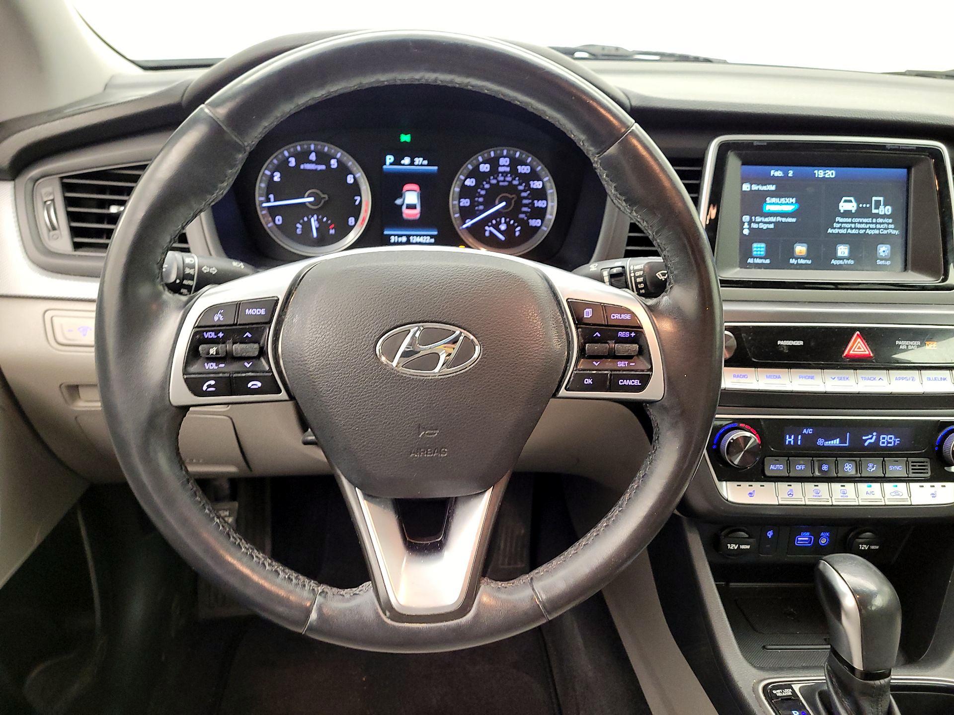 Thumbnail: 2019 Hyundai Sonata - 10