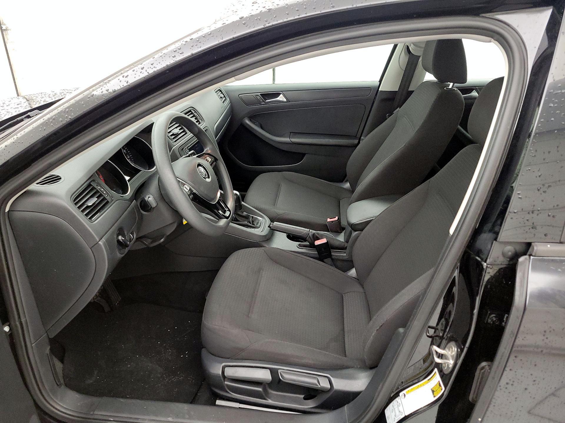 Thumbnail: 2016 Volkswagen Jetta - 11