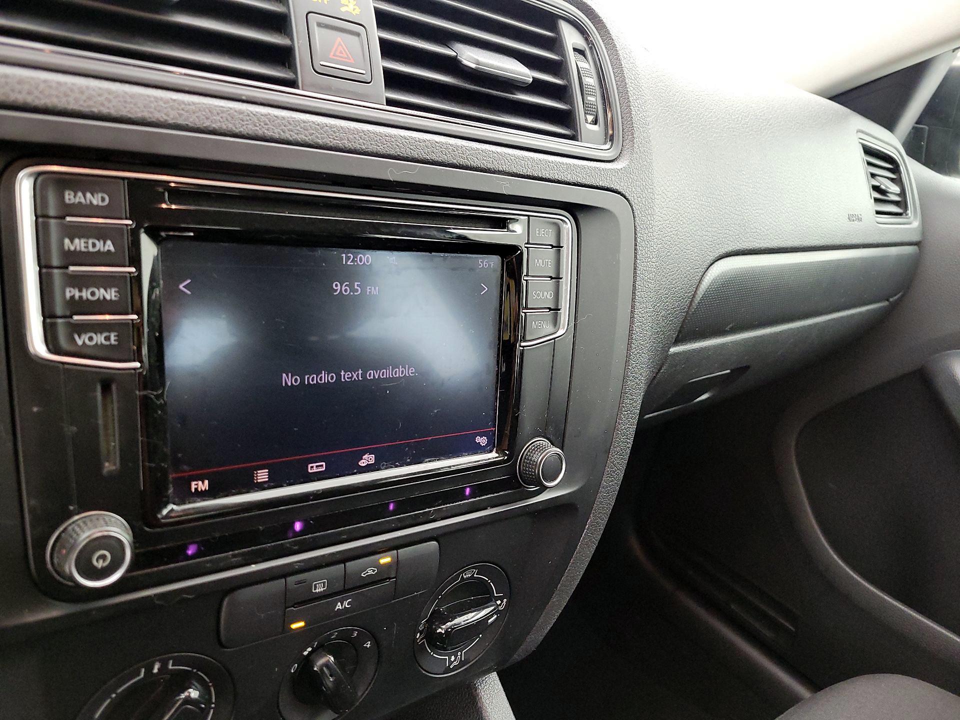 Thumbnail: 2016 Volkswagen Jetta - 13