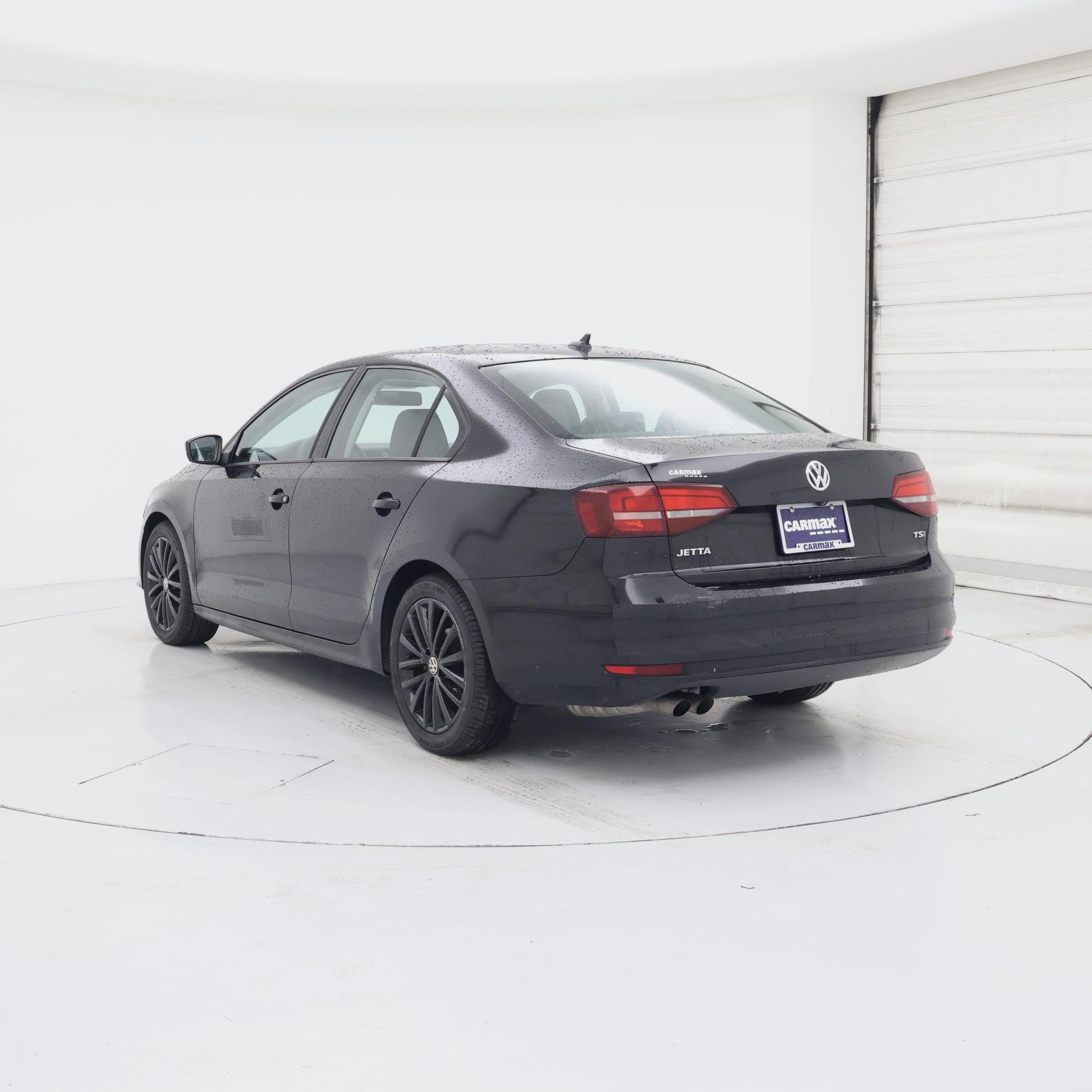 Thumbnail: 2016 Volkswagen Jetta - 2