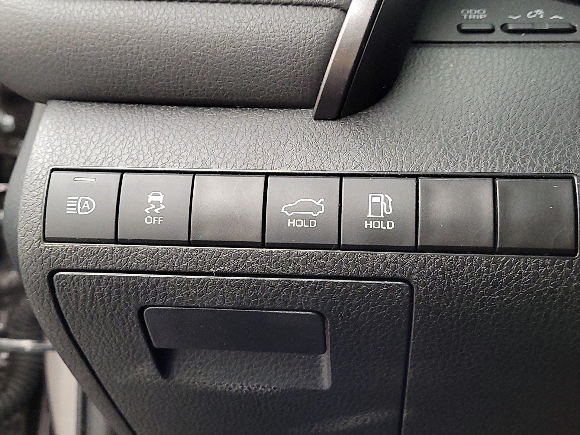 Thumbnail: 2023 Toyota Camry - 13