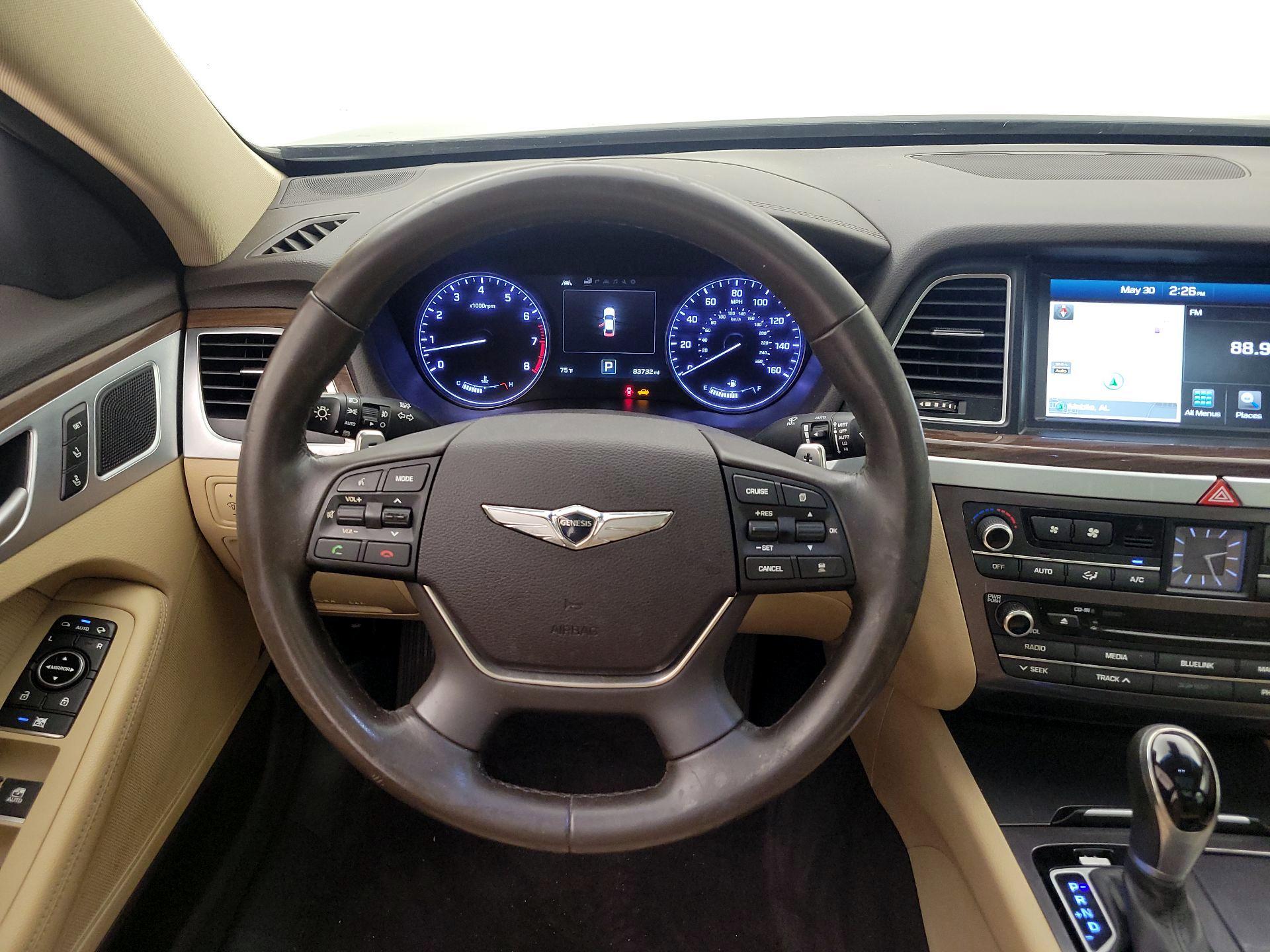 Thumbnail: 2017 Genesis G80 - 10
