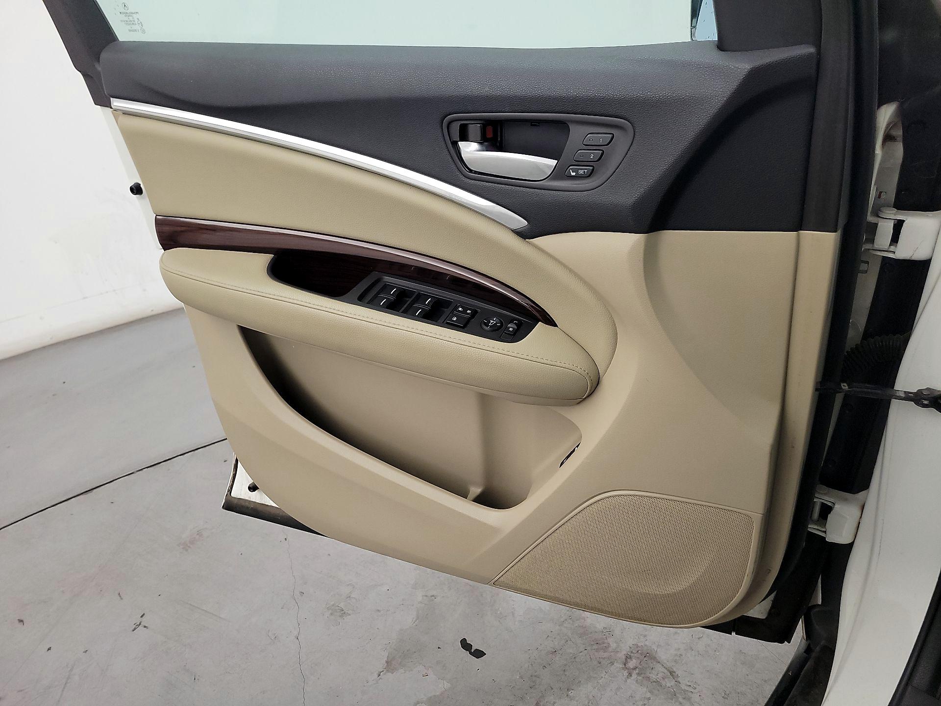 Thumbnail: 2016 Acura MDX - 12