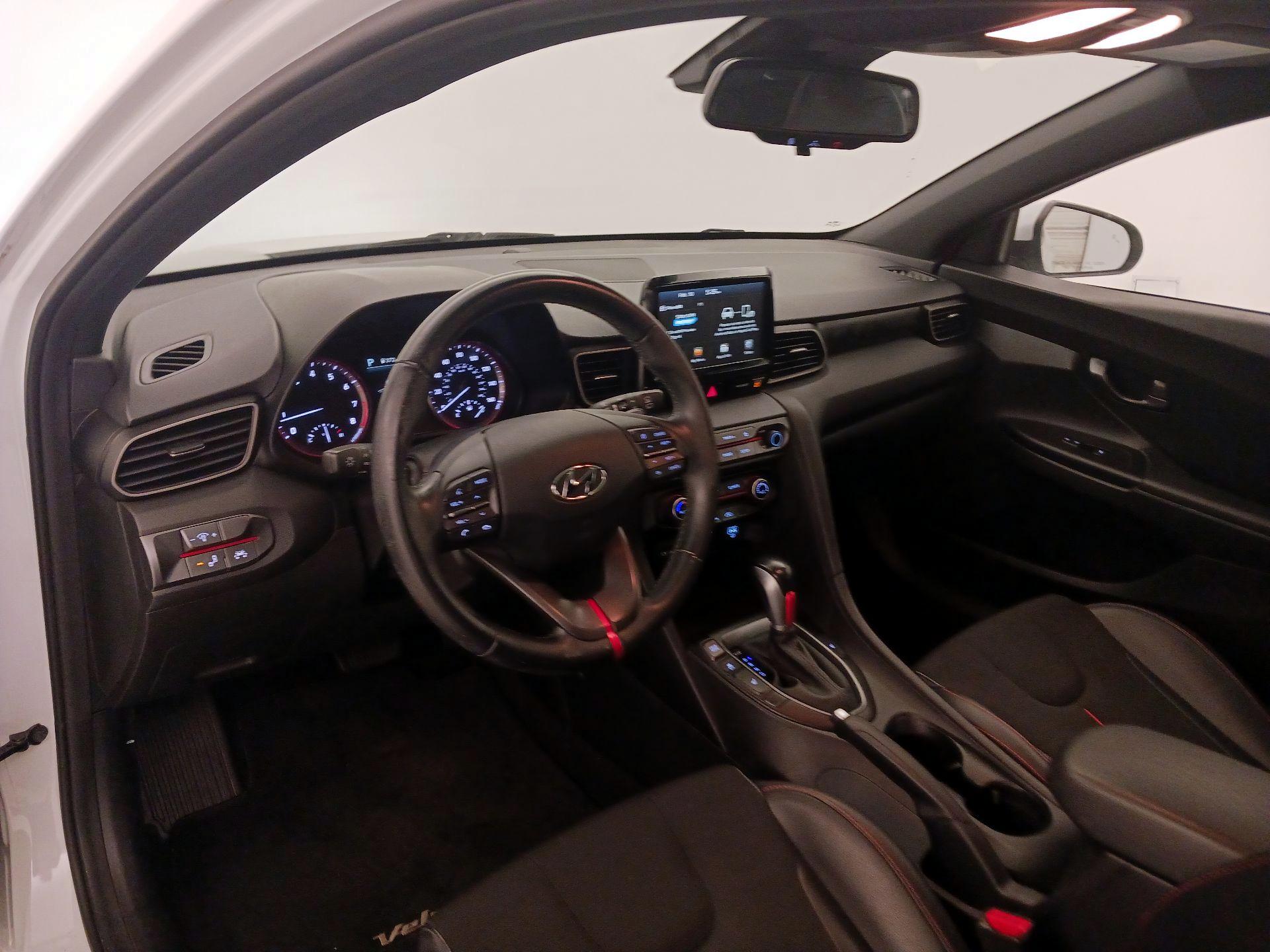 Thumbnail: 2020 Hyundai Veloster - 9