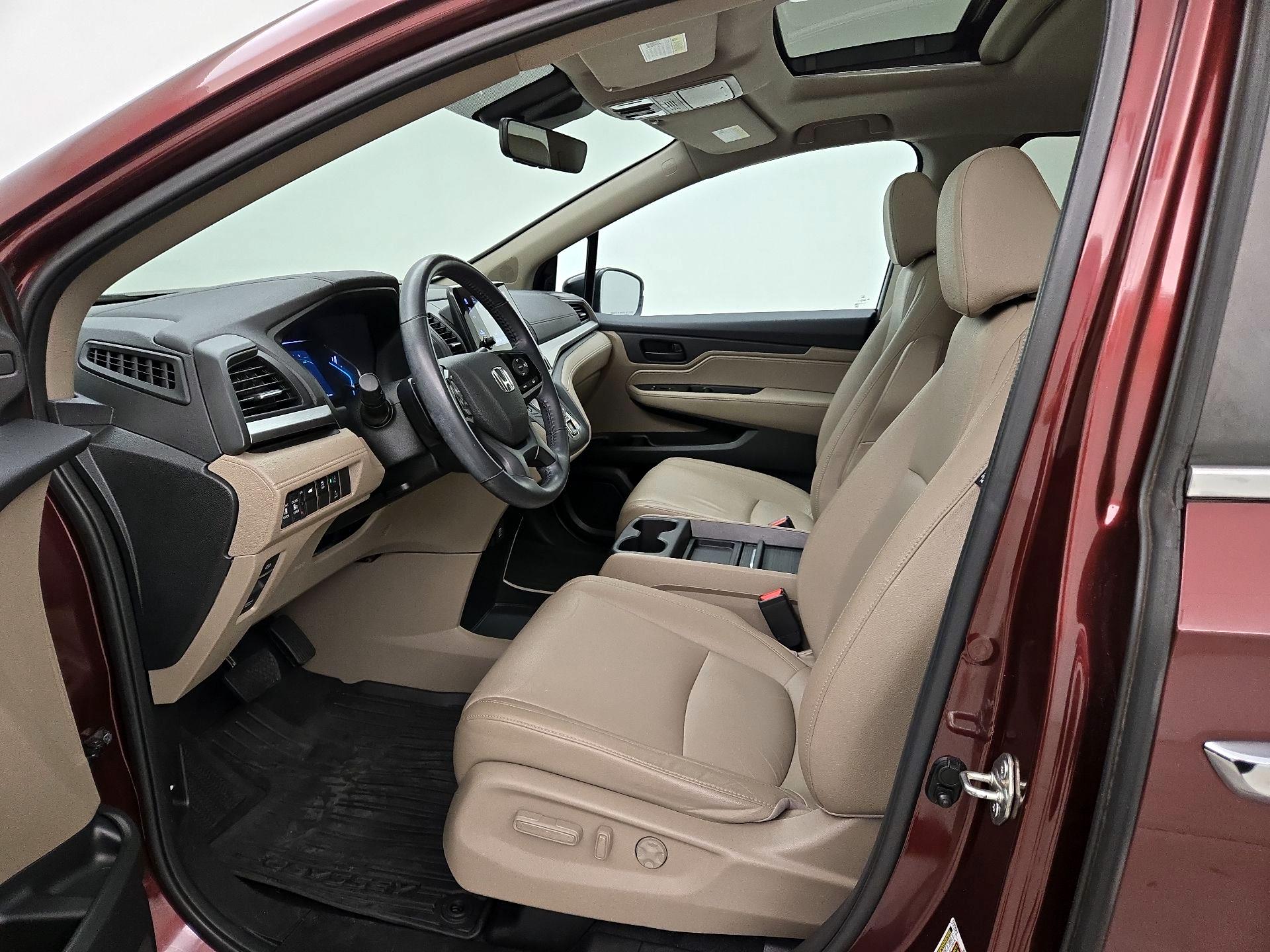 Thumbnail: 2019 Honda Odyssey - 11