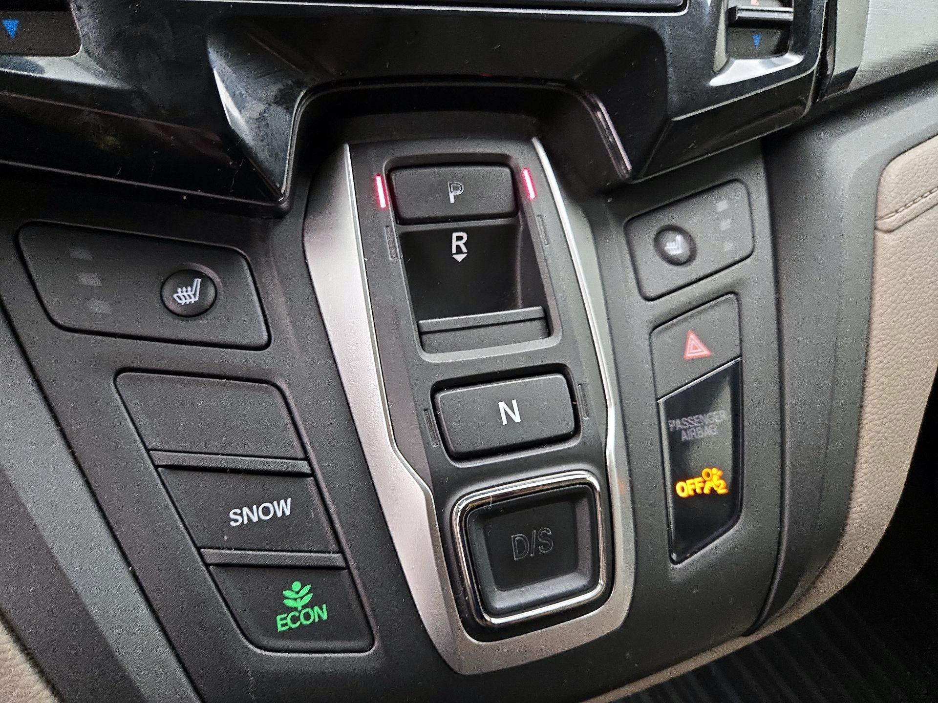 Thumbnail: 2019 Honda Odyssey - 17