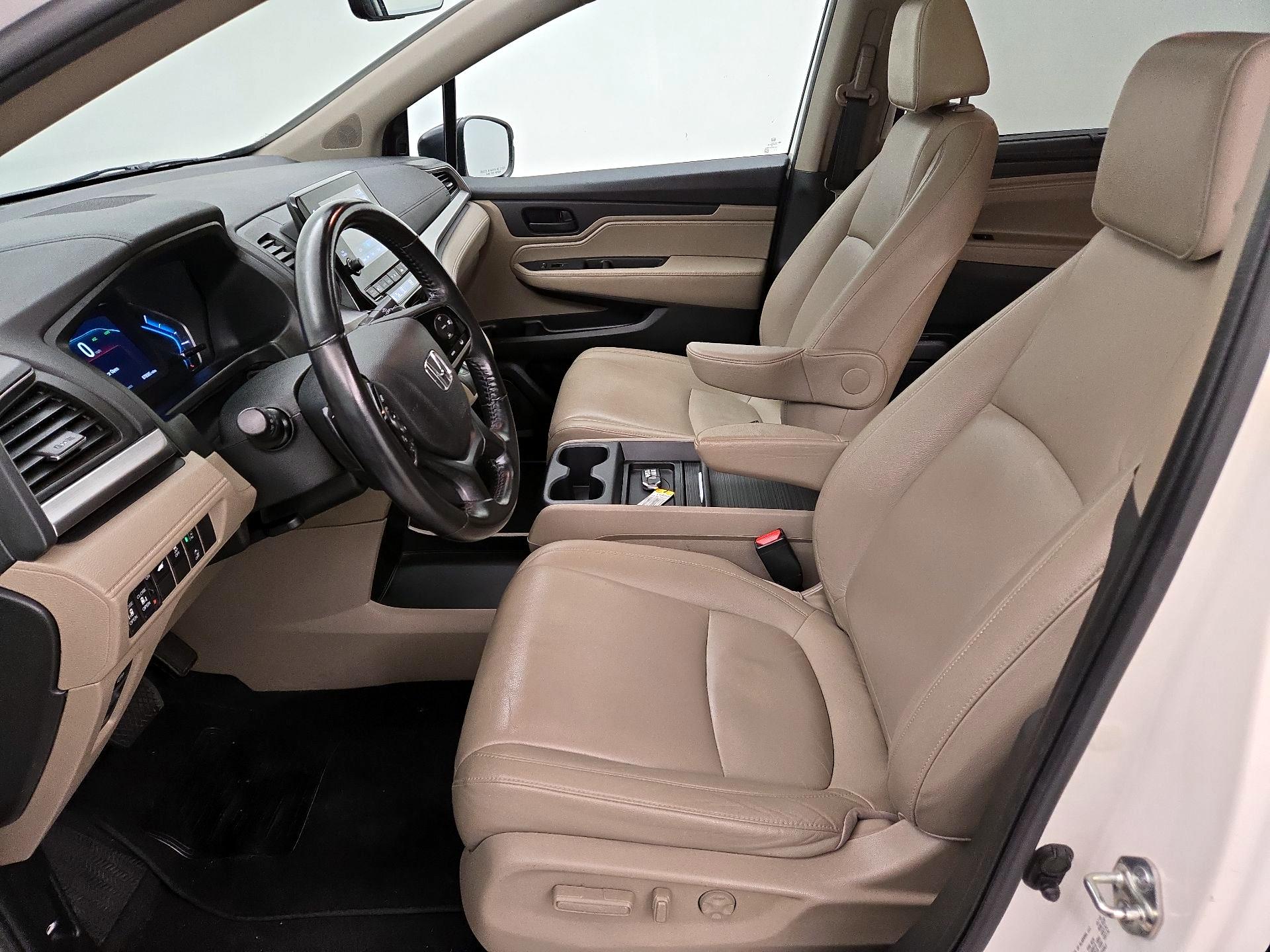 Thumbnail: 2019 Honda Odyssey - 11