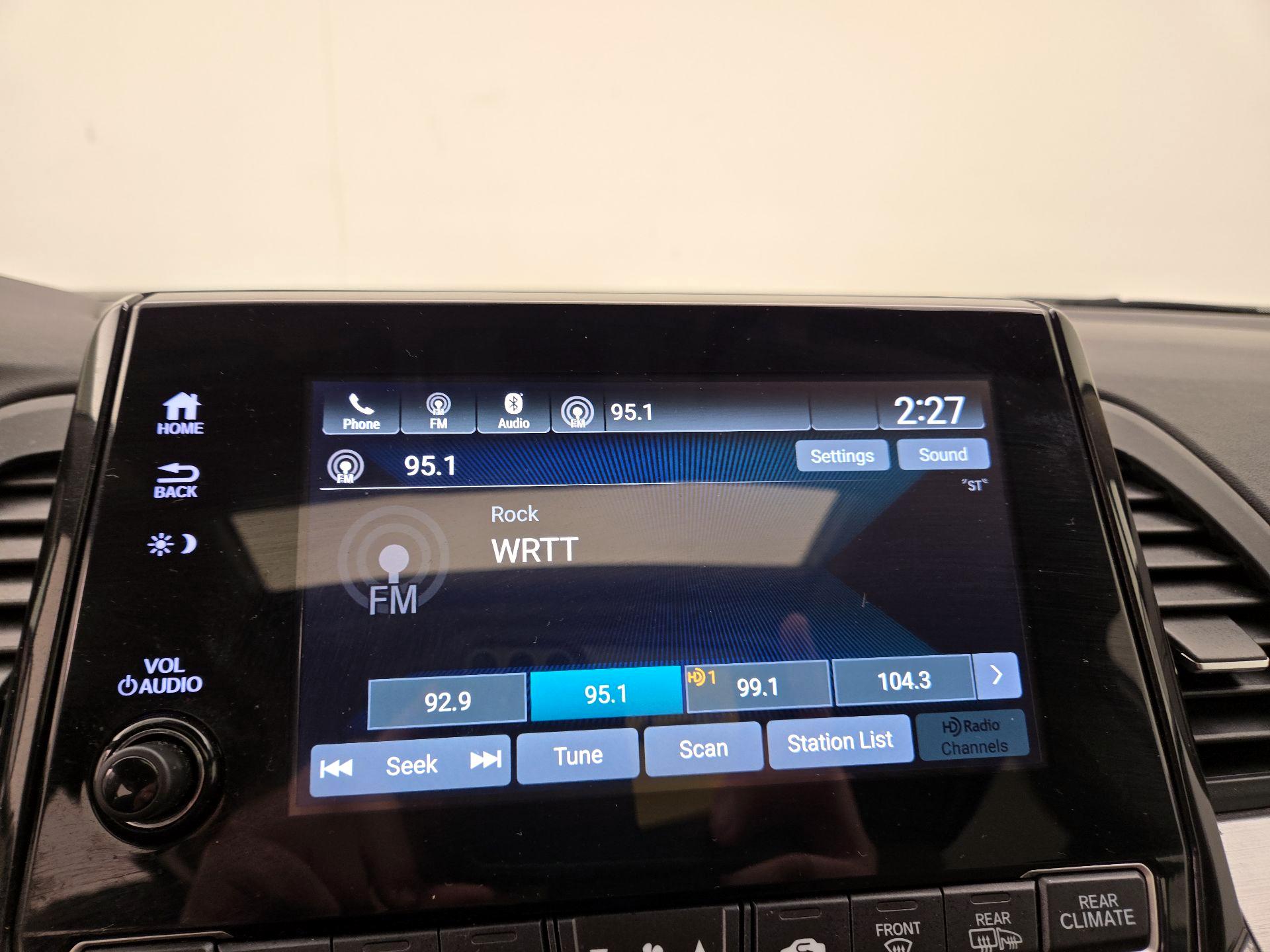 Thumbnail: 2019 Honda Odyssey - 15